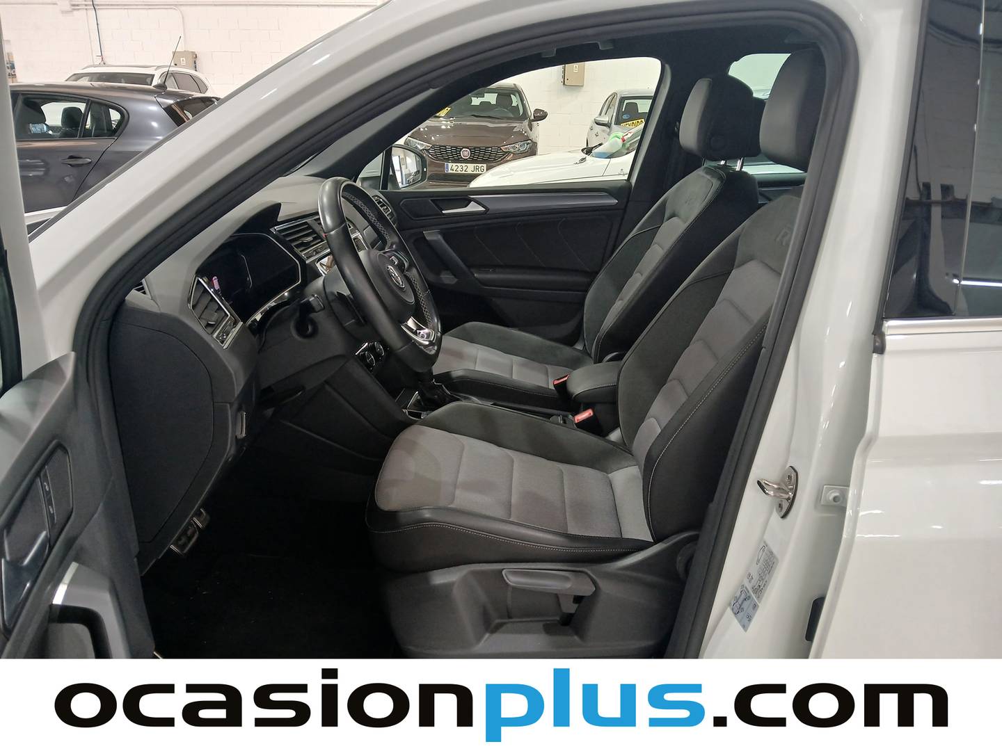 Foto asientos delanteros Volkswagen Tiguan Volkswagen Tiguan Sport 1.5 TSI (150 CV) DSG Pack R-Line