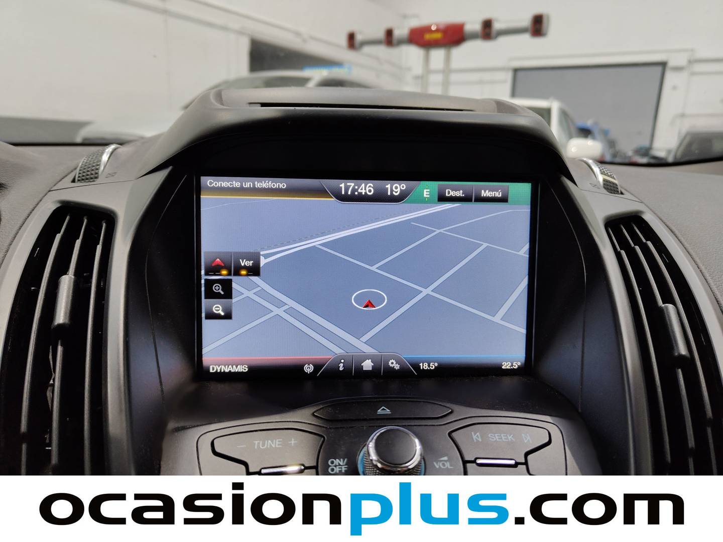 Extras y acabados del Ford Kuga Ford Kuga 2.0 TDCI S&S Titanium 4x2 (120 CV)