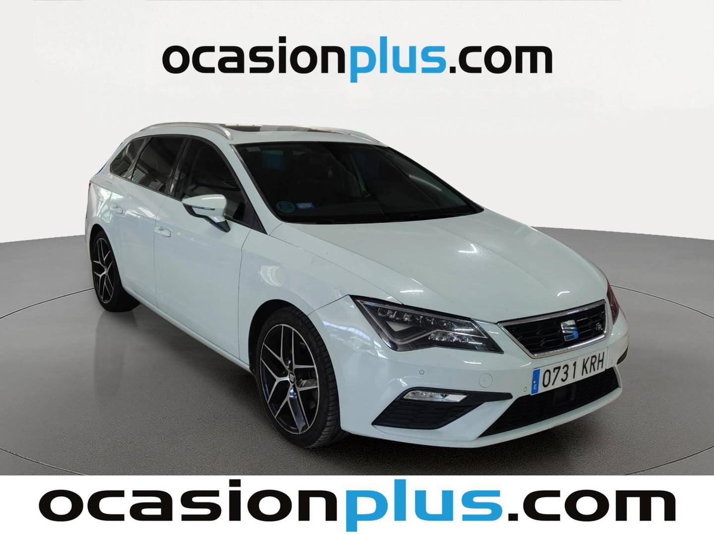 Foto delantera Seat León Seat León ST 2.0 EcoTSI S&S FR Edition DSG (190 CV) derecha