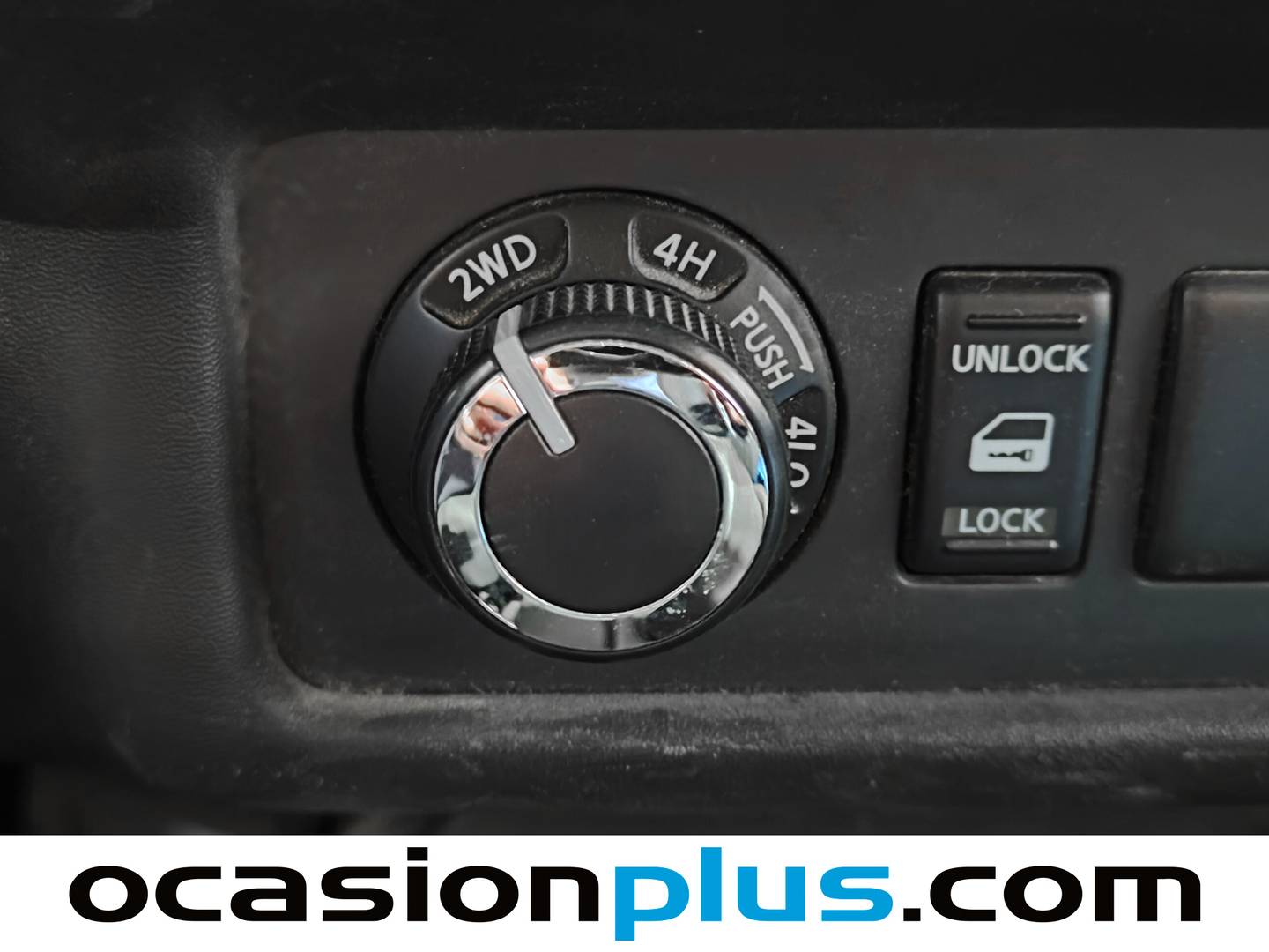Extras y acabados del Nissan Navara Nissan Navara 2.5 dCi XE Doble Cabina Pack Comfort 4X4 (190 CV)