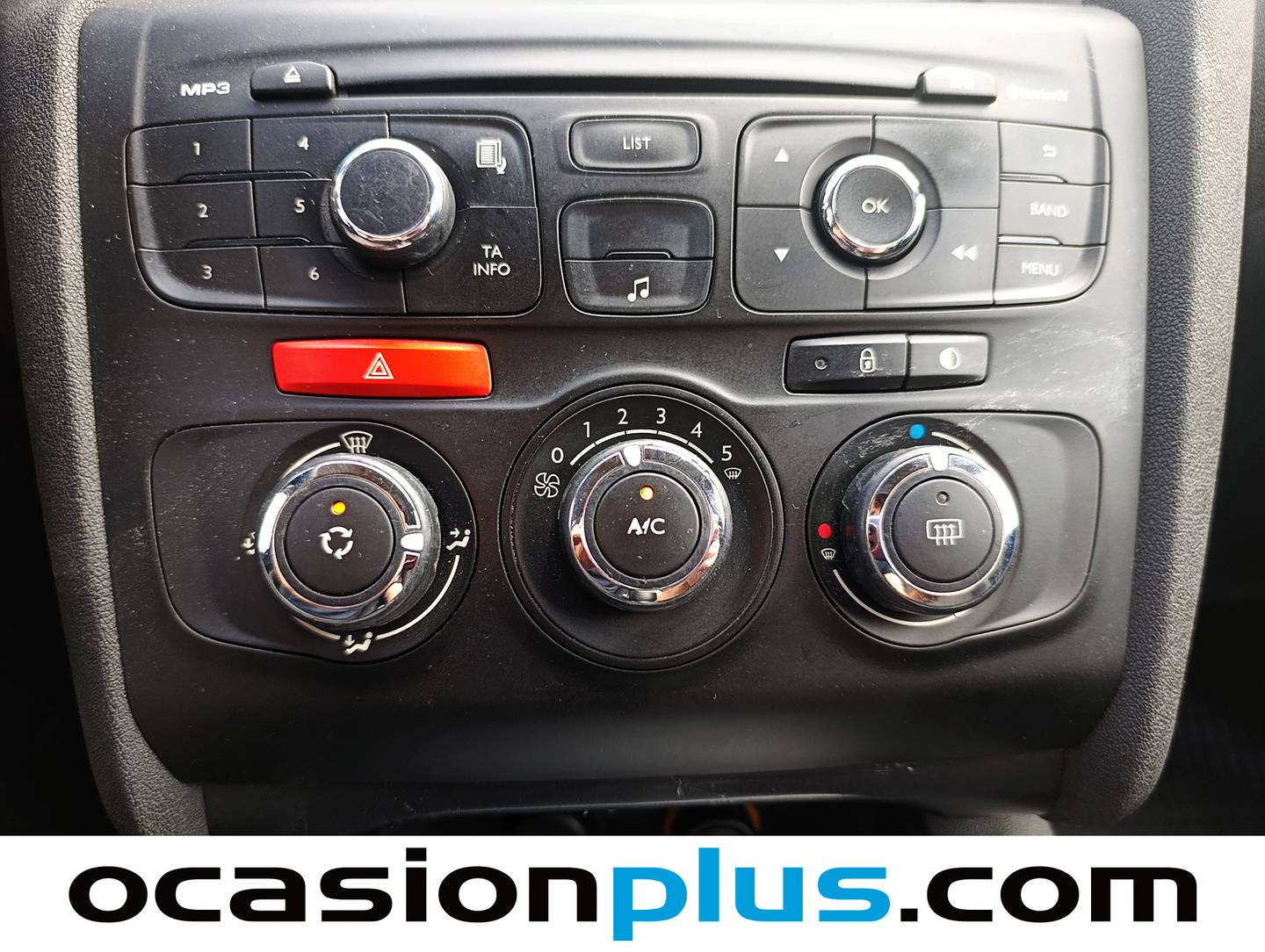 Equipamiento del Citroën C4 Citroën C4 1.6 HDI Tonic (92 CV)