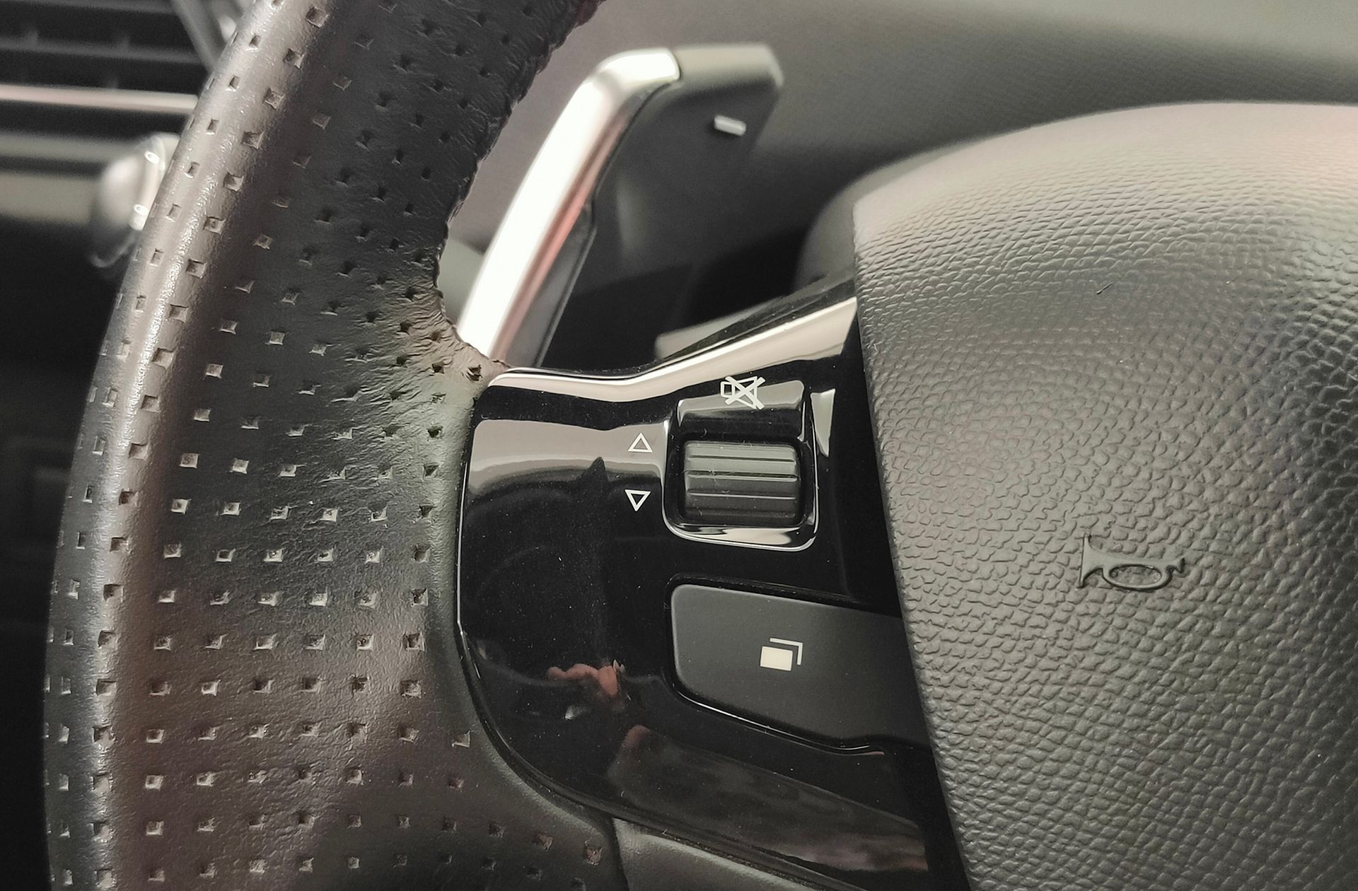 Peugeot 308 SW SW BlueHDi 130 GT EAT8 - foto 32