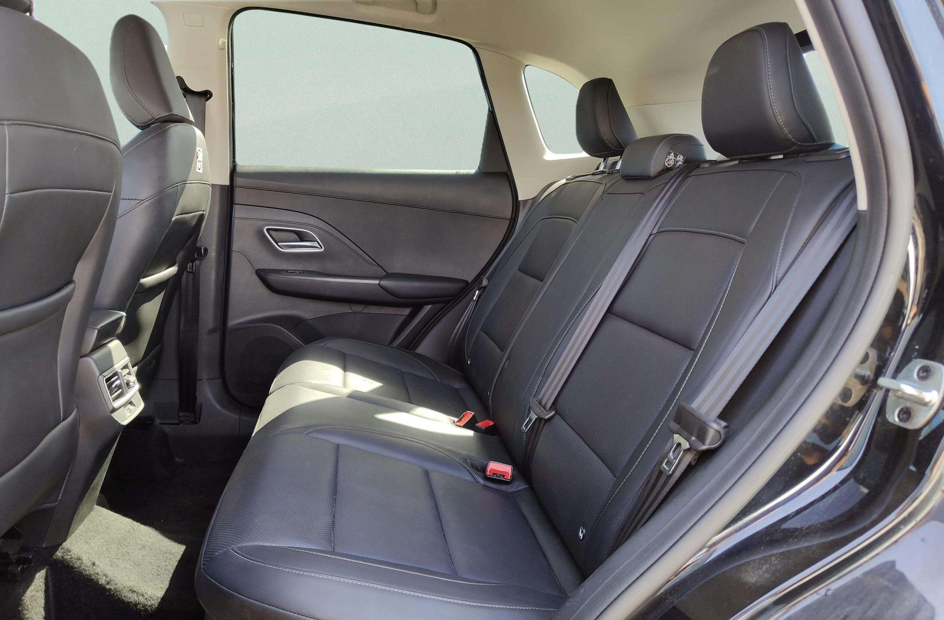 MG ZS 1.5 Hybrid+ Luxury - foto 15