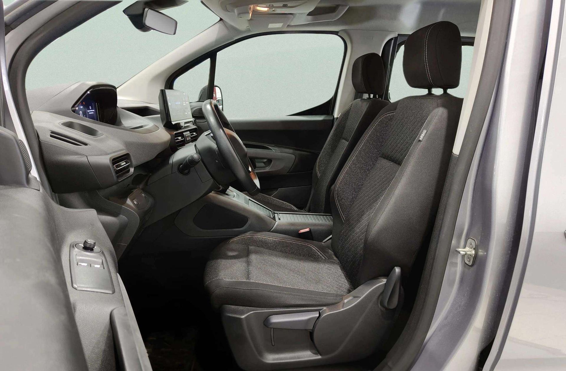 Peugeot Rifter BlueHDi 100 Allure - foto 11