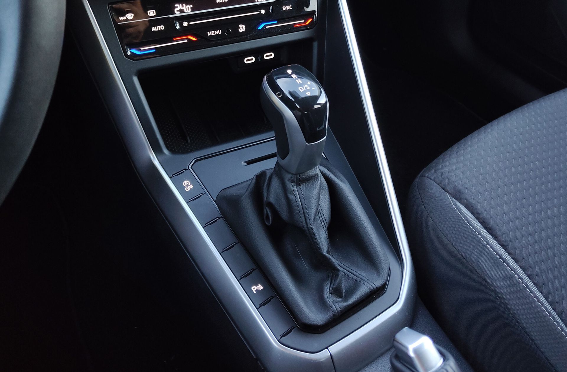 Volkswagen Polo ``más`` 1.0 TSI DSG - foto 5
