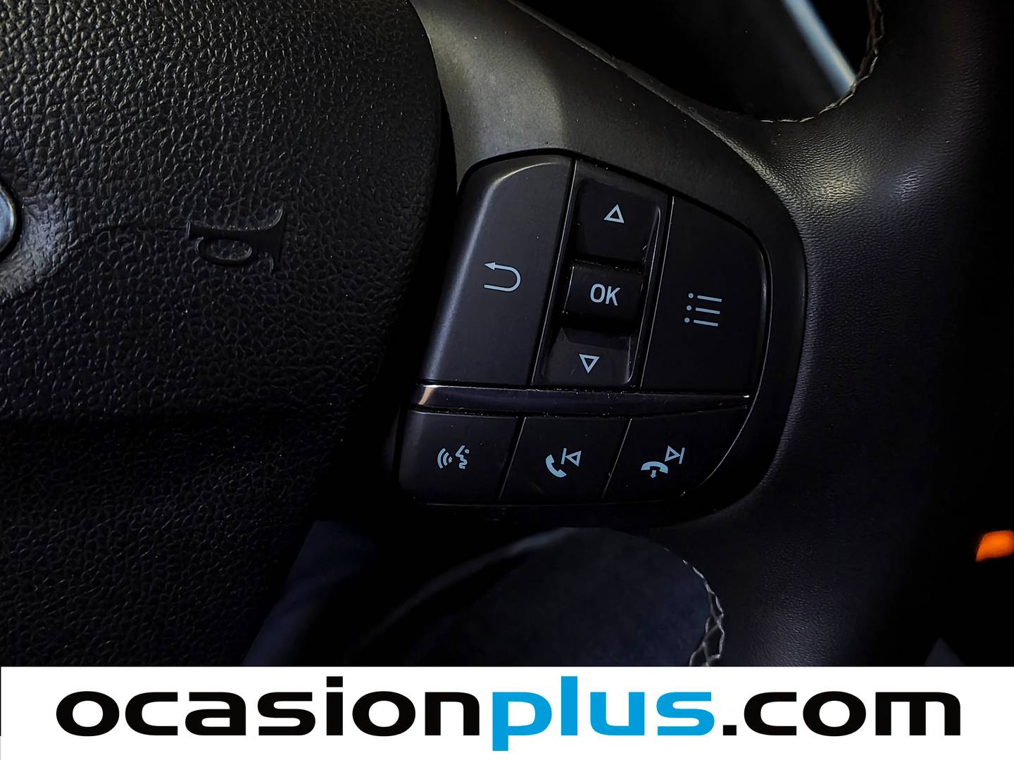 Ford Puma Ford Puma 1.0 EcoBoost MHEV Titanium Design (125 CV) de segunda mano
