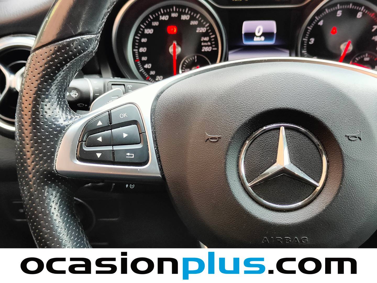 Foto Mercedes GLA Mercedes-Benz GLA 180 (122 CV) Pack AMG