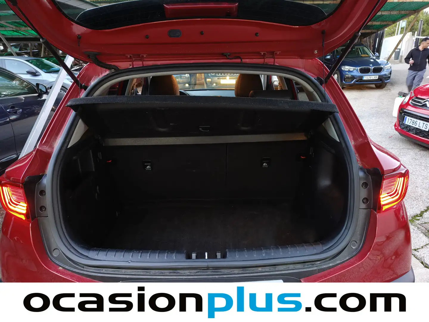 Foto KIA Stonic Kia Stonic 1.0 T-GDi Black Edition (100 CV)