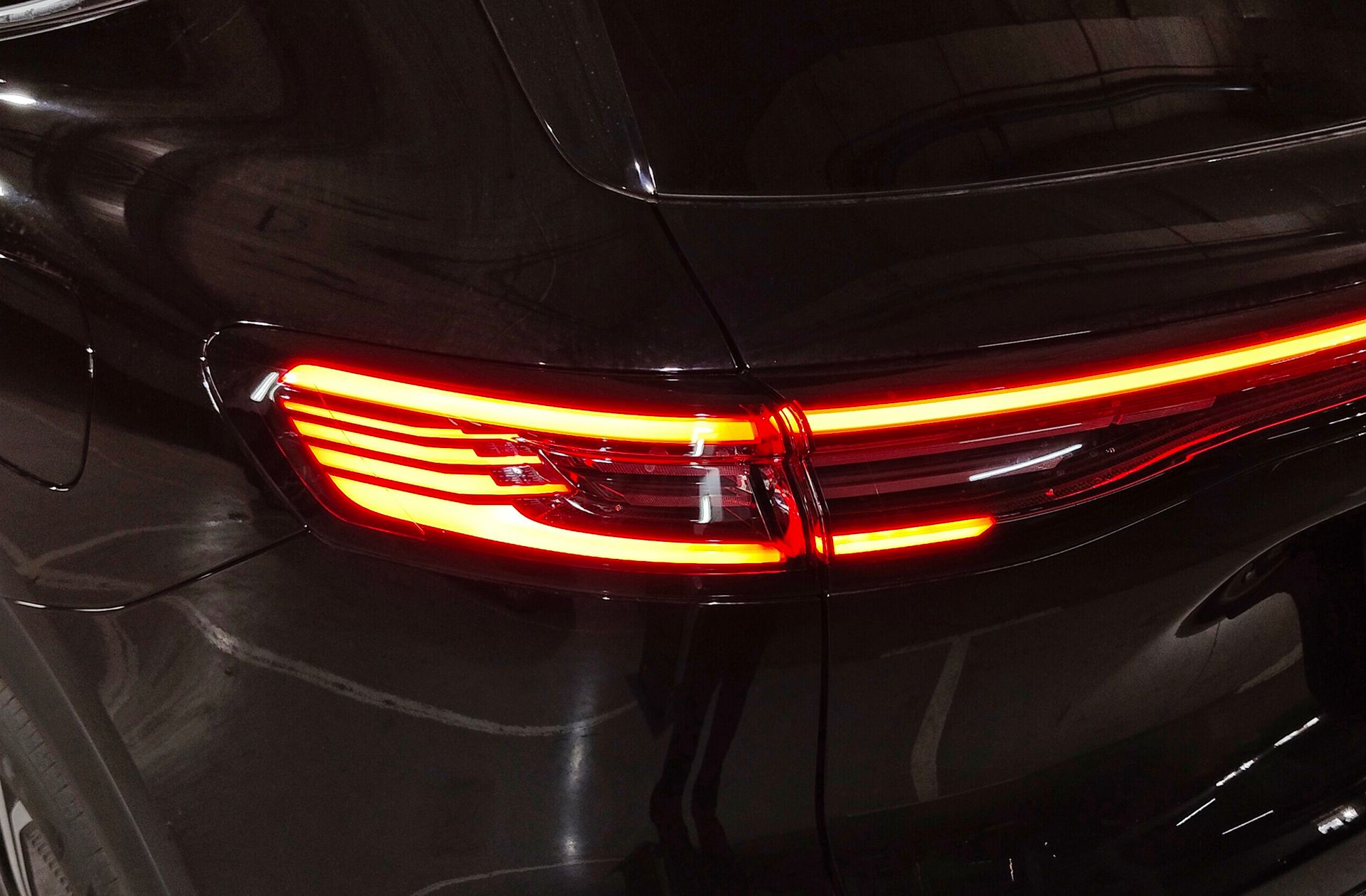 Geely Starray EM-i 1.5 PHEV Pro - foto 19