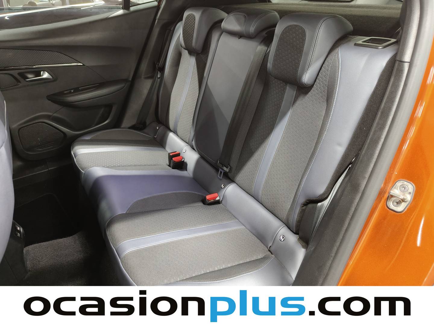 Foto Peugeot 2008 Peugeot 2008 PureTech 130 S&S Allure (130 CV)