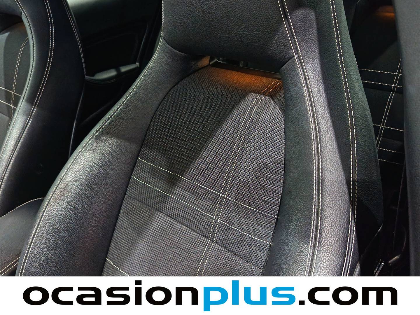 Foto Mercedes GLA Mercedes-Benz GLA GLA 220 d Urban (177 CV)