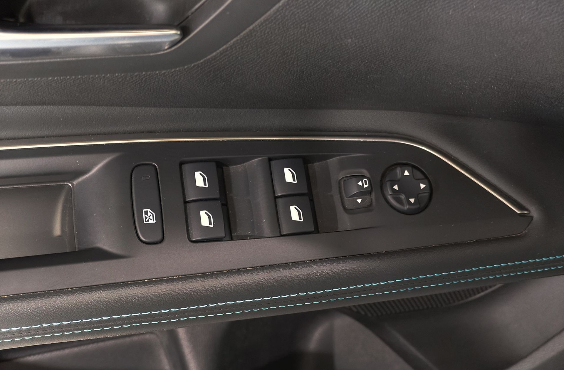 Peugeot 5008 PureTech 130 Allure Pack 7 plazas - foto 40