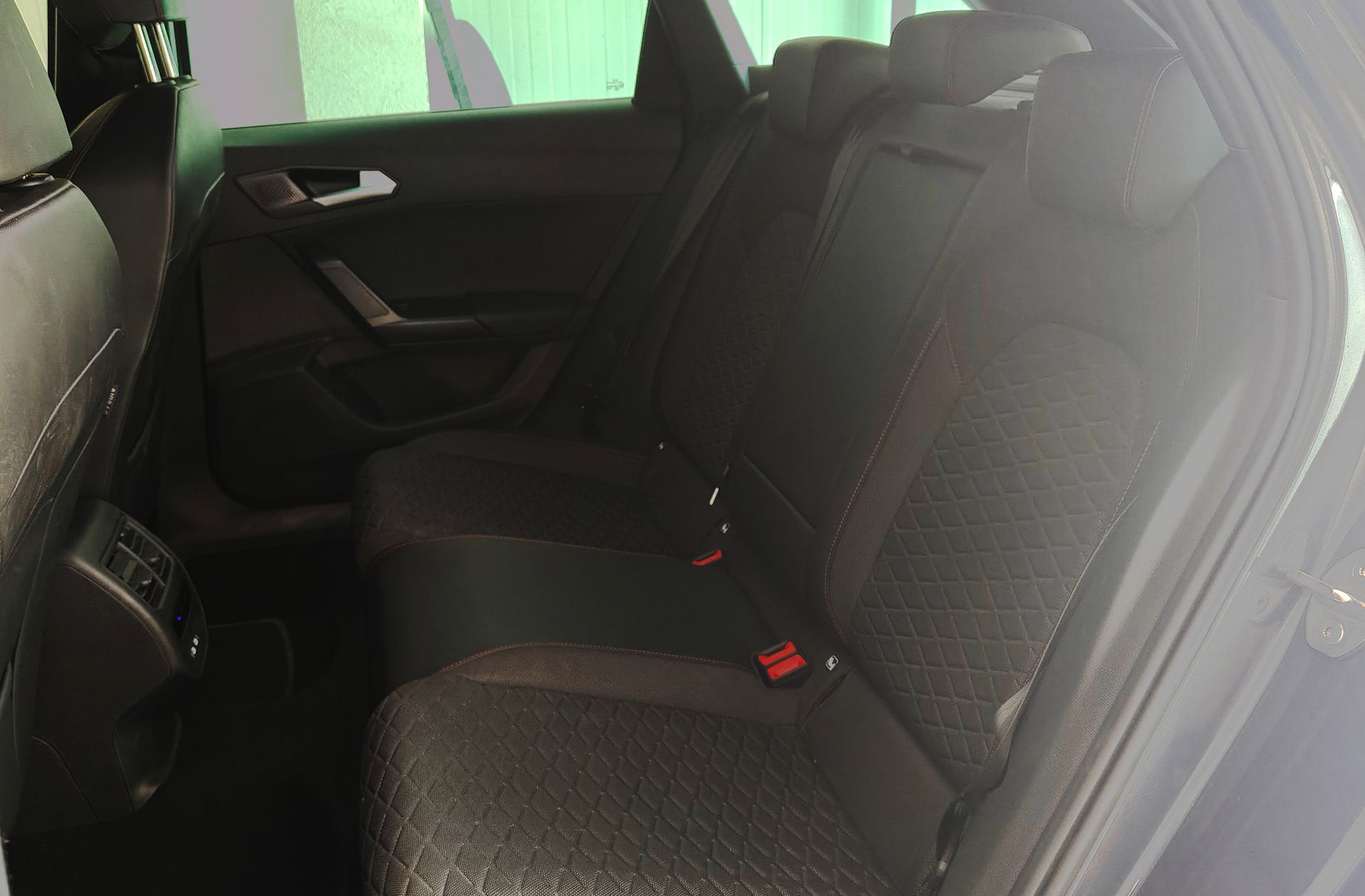 SEAT León ST 2.0 TDI FR XL - foto 12