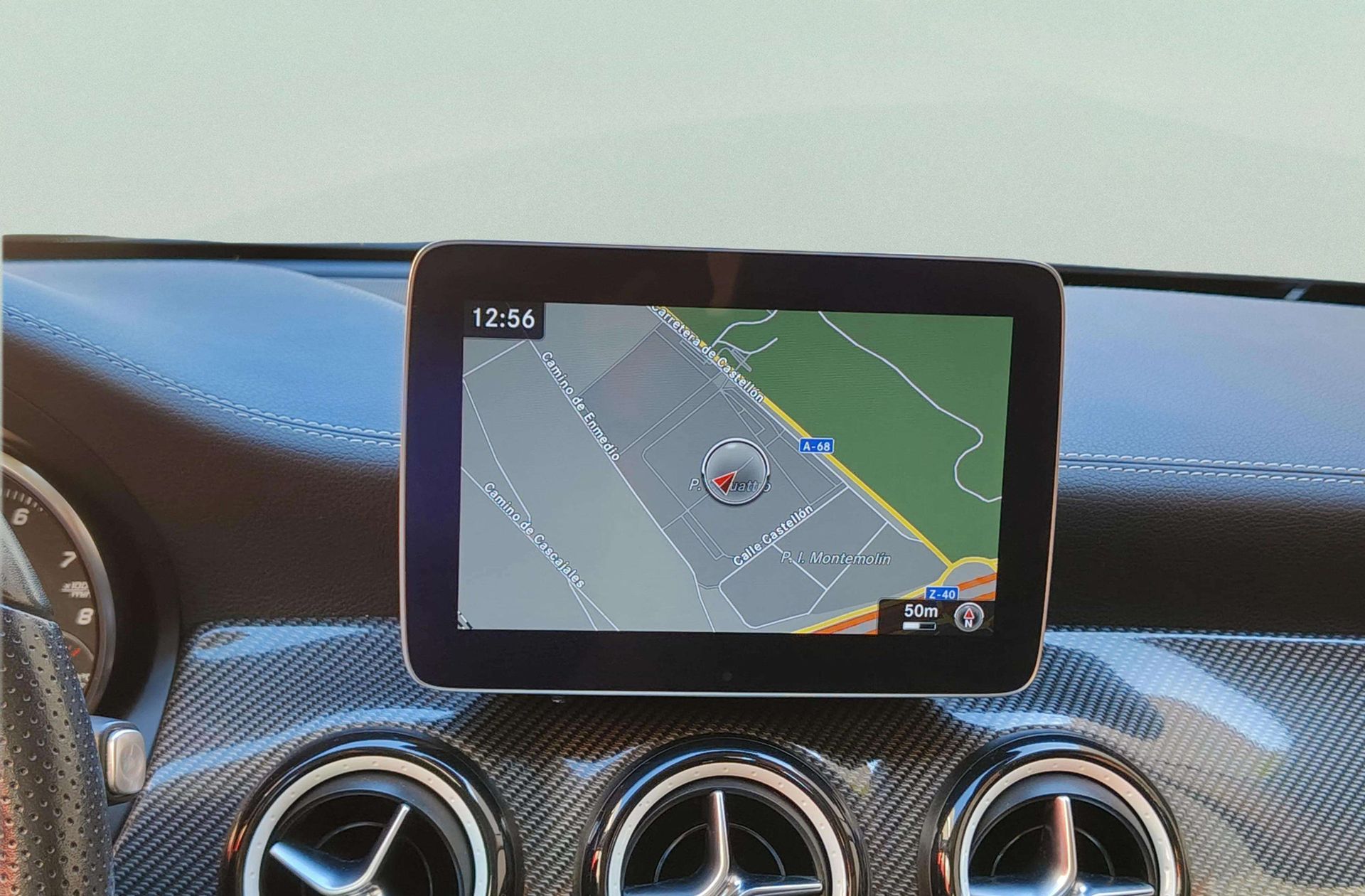 Mercedes-Benz GLA 200 - foto 8