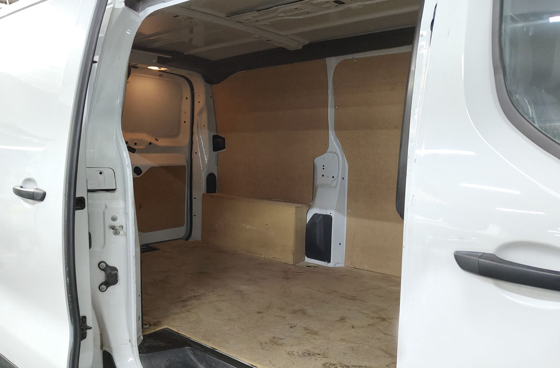 Fiat Scudo Furgon 1.5 BlueHDi L2 - foto 13