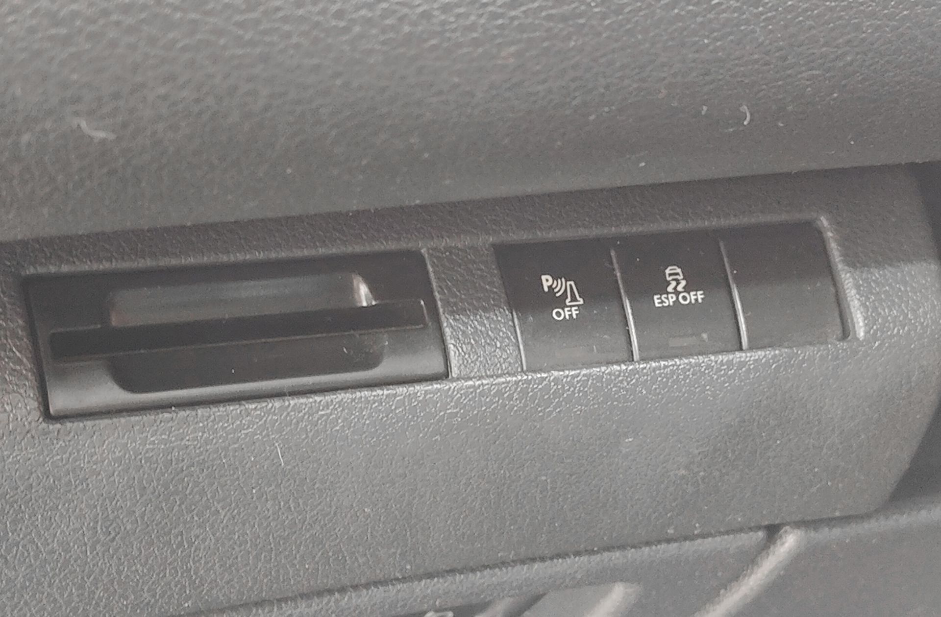 Peugeot 3008 2.0 HDi FAP Sport Pack - foto 25