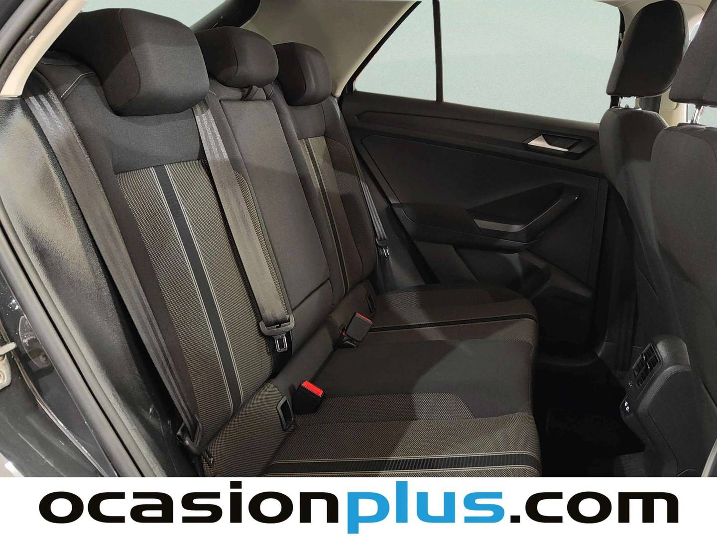 Foto Volkswagen T-Roc Volkswagen T-Roc Advance 1.0 TSI (110 CV) siete plazas