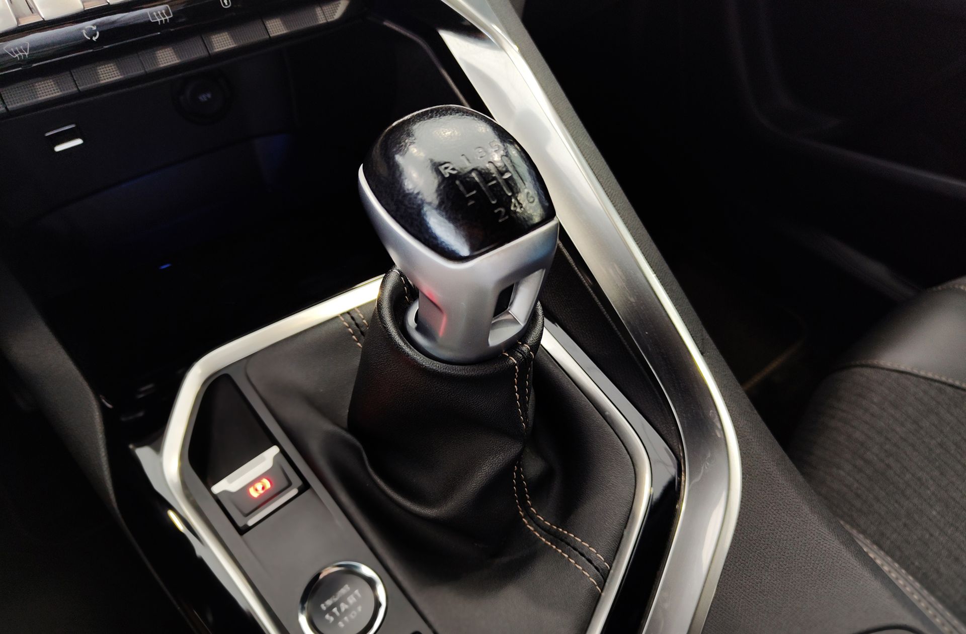 Peugeot 3008 BlueHDi 130 GT Line - foto 6