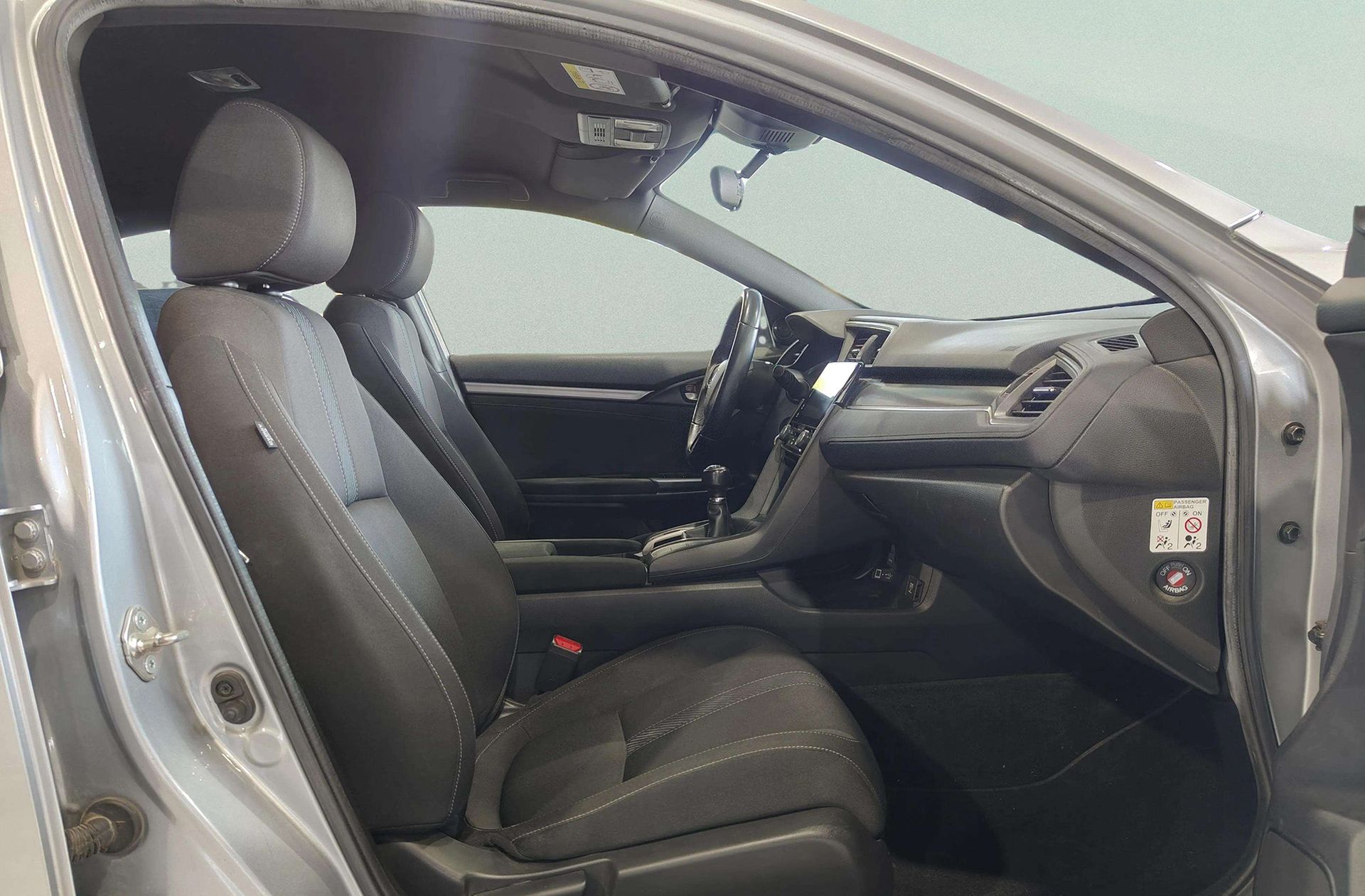 Honda Civic 1.0 I-VTEC Turbo Elegance Navi - foto 16