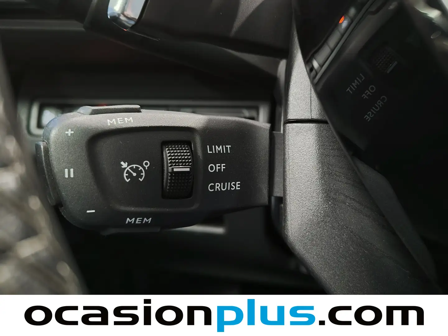 Foto Peugeot 3008 Peugeot 3008 PureTech 130 S&S Allure Pack EAT8 (130 CV)