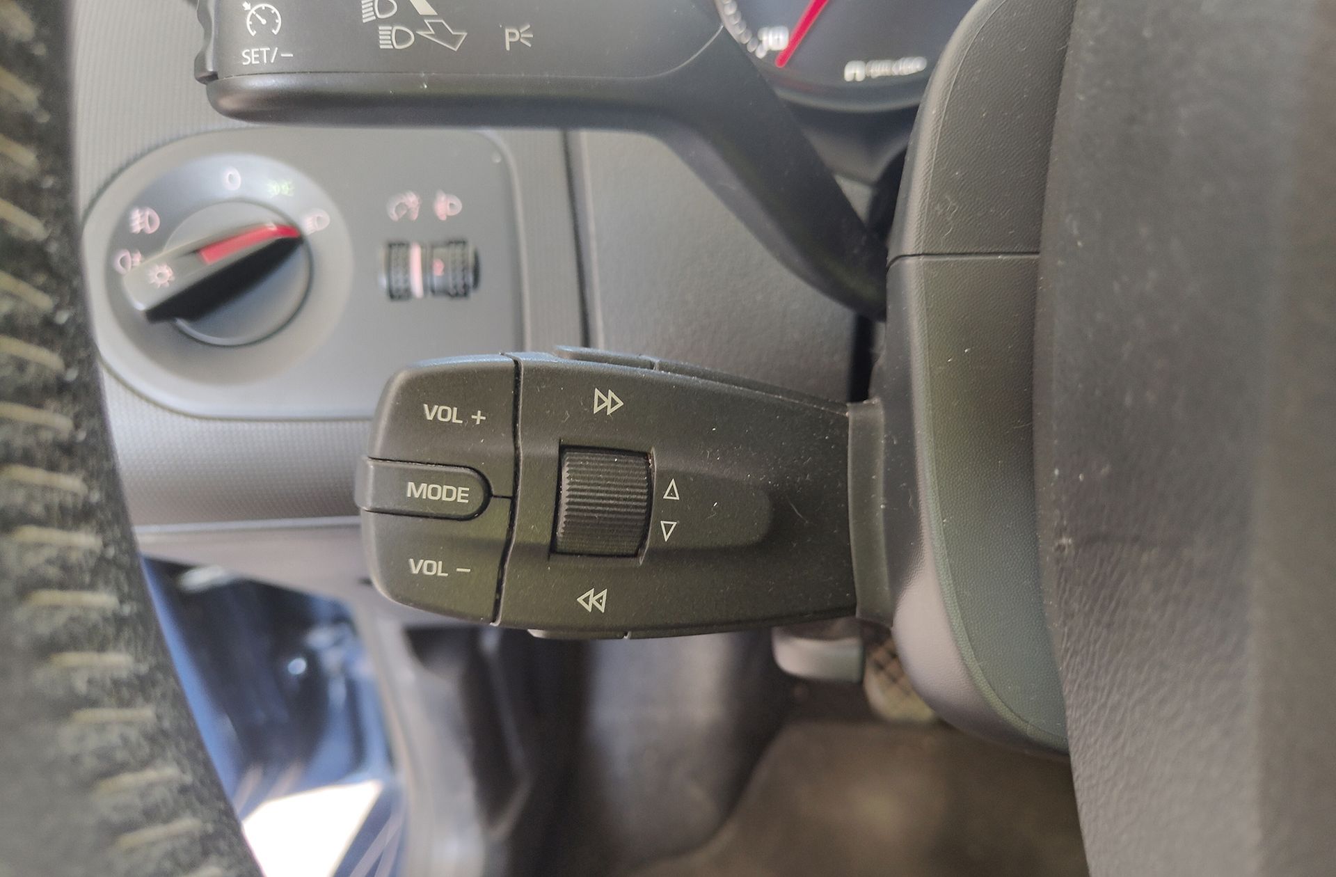 SEAT Ibiza 1.6 TDI Style - foto 24