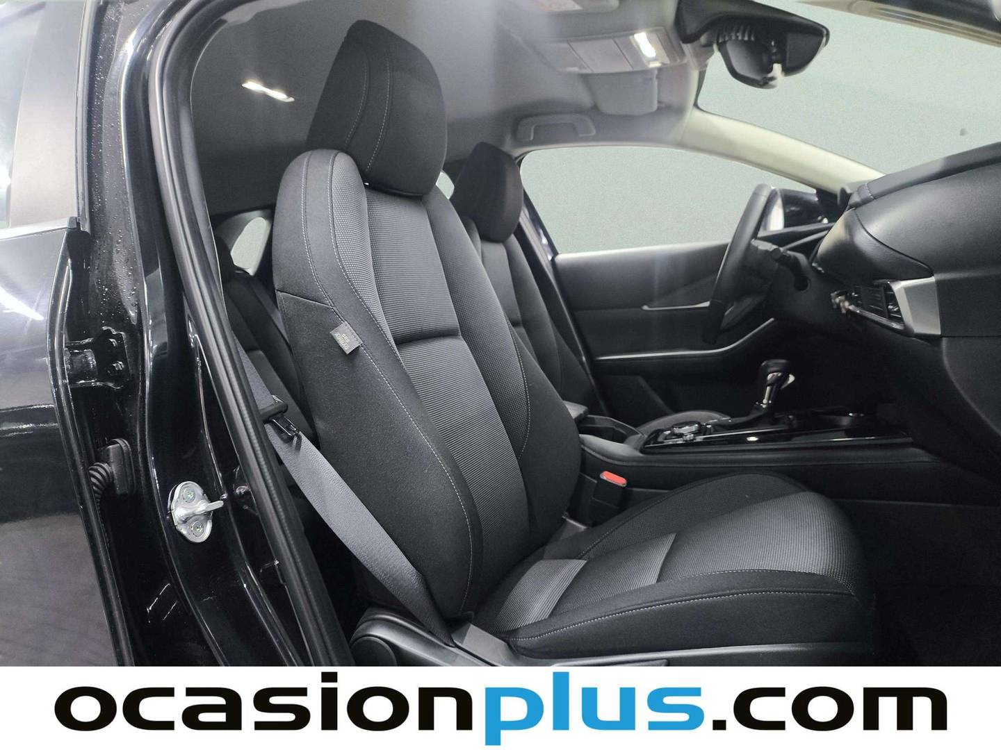 Foto Mazda CX-30 Mazda CX-30 2.5 e-Skyactive G MHEV Prime-Line AT (140 CV)