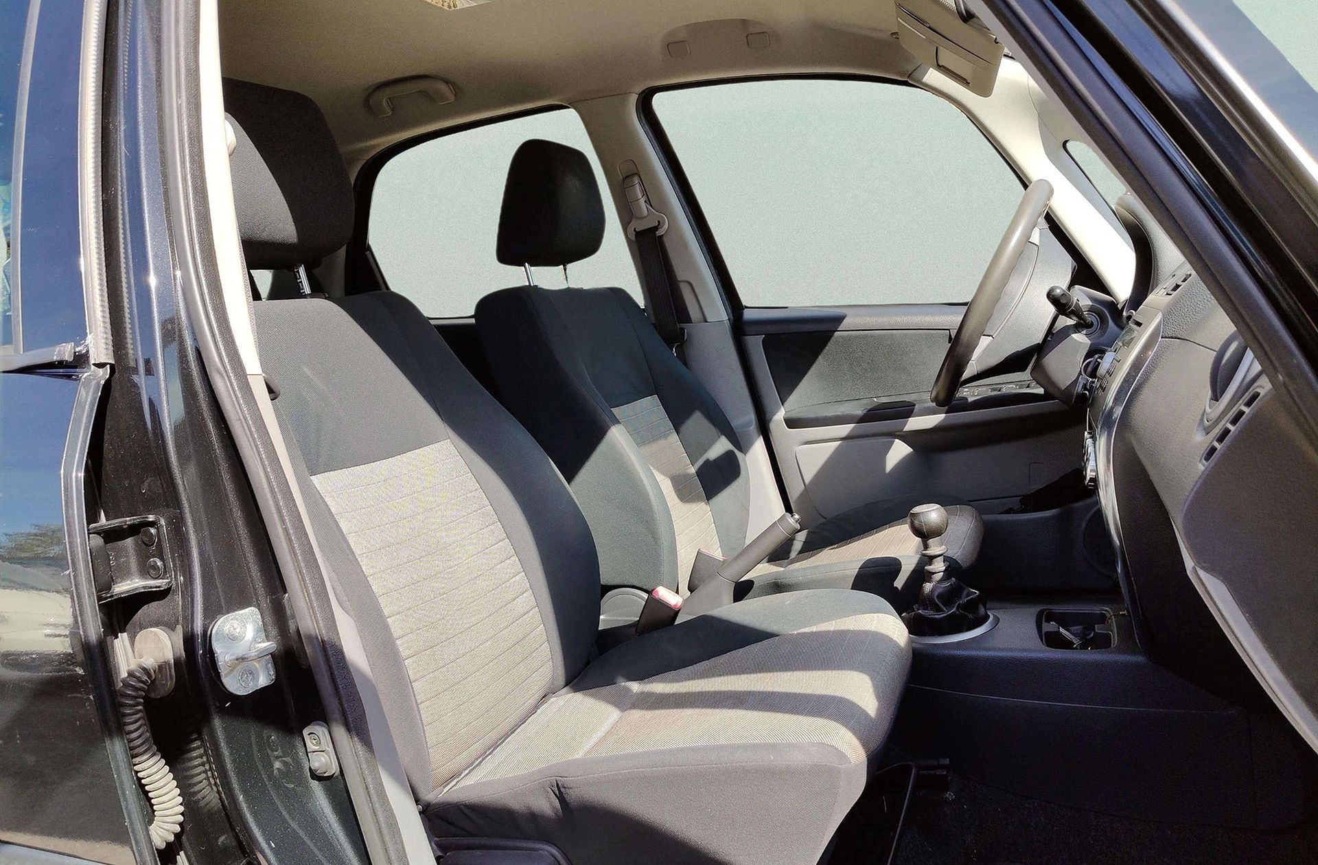 Suzuki SX4 1.9 Ddis GL+ - foto 13