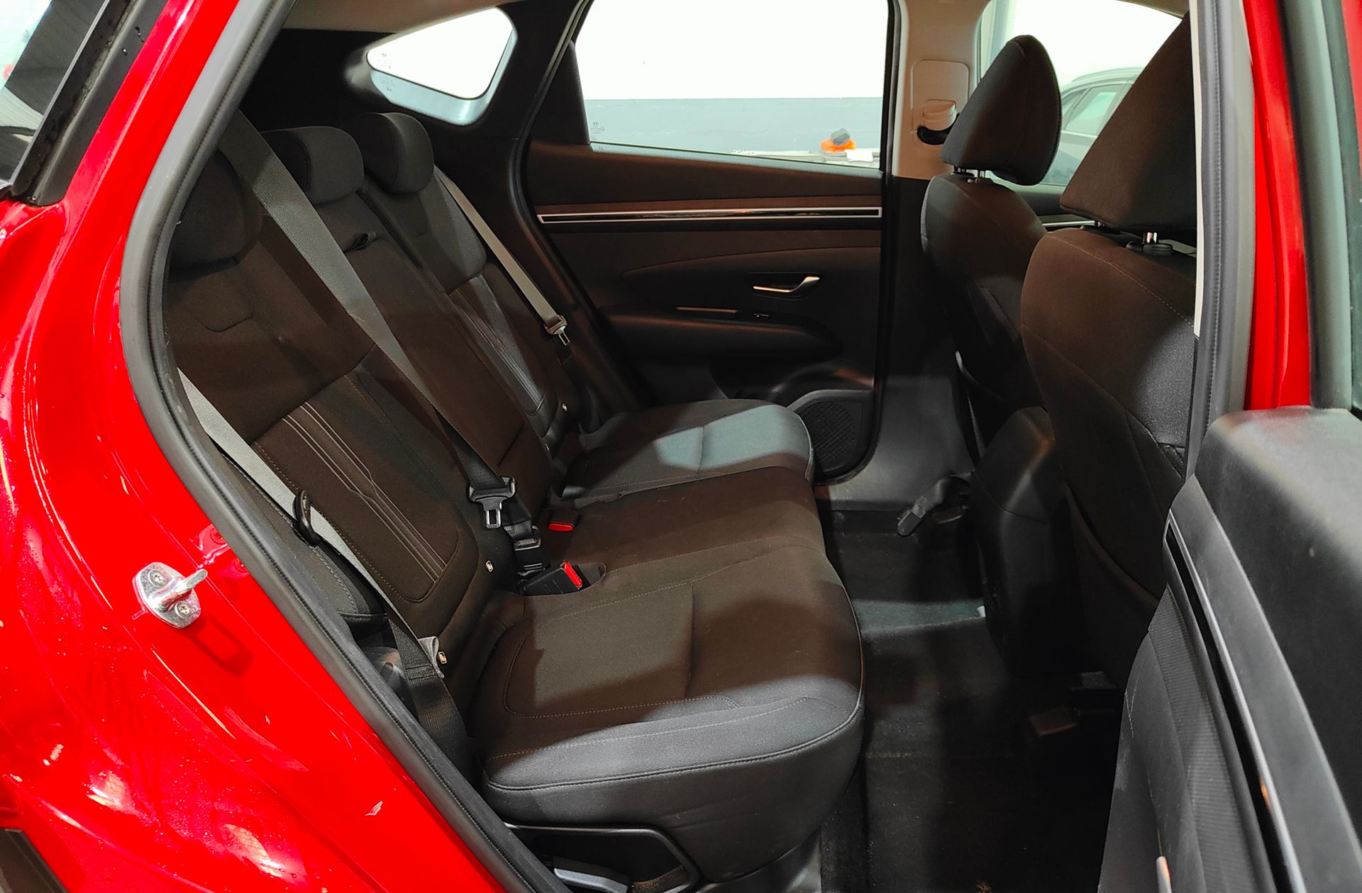 Hyundai Tucson 1.6 CRDi Maxx - foto 16