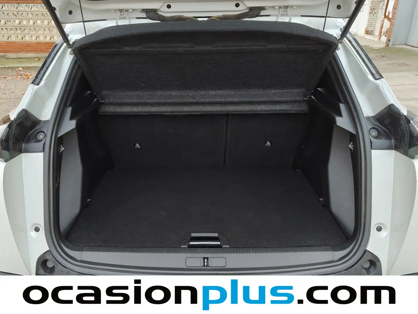 Foto Peugeot 2008 Peugeot 2008 PureTech 130 S&S Allure Pack (130 CV)