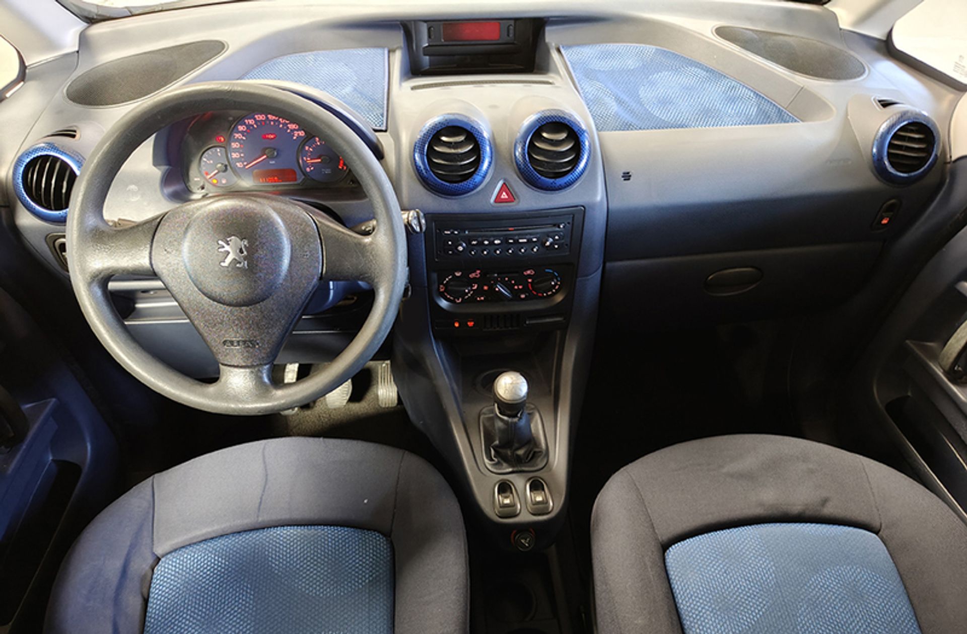 Peugeot 1007 1.4 Urban - foto 6