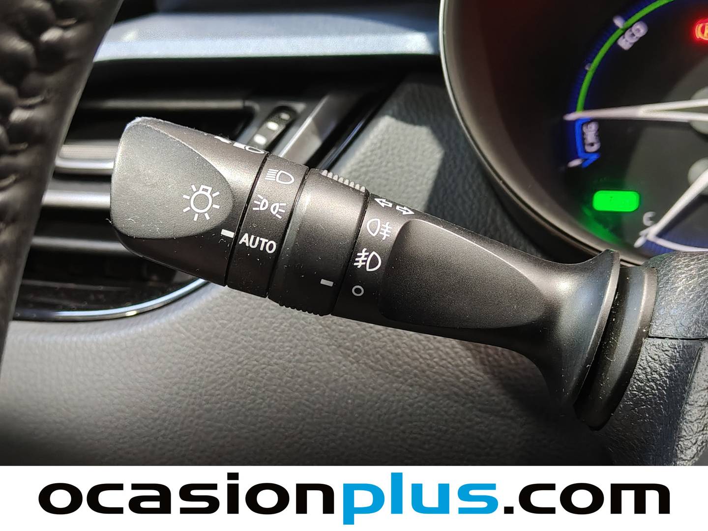 Foto Toyota C-HR Toyota C-HR 1.8 125H Advance (122 CV)