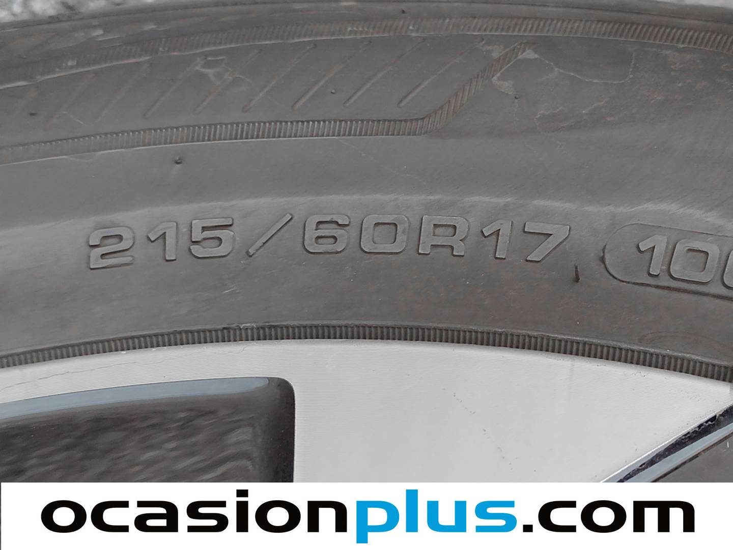 Foto Peugeot 2008 Peugeot 2008 Allure Hybrid eDCS6 (136 CV)