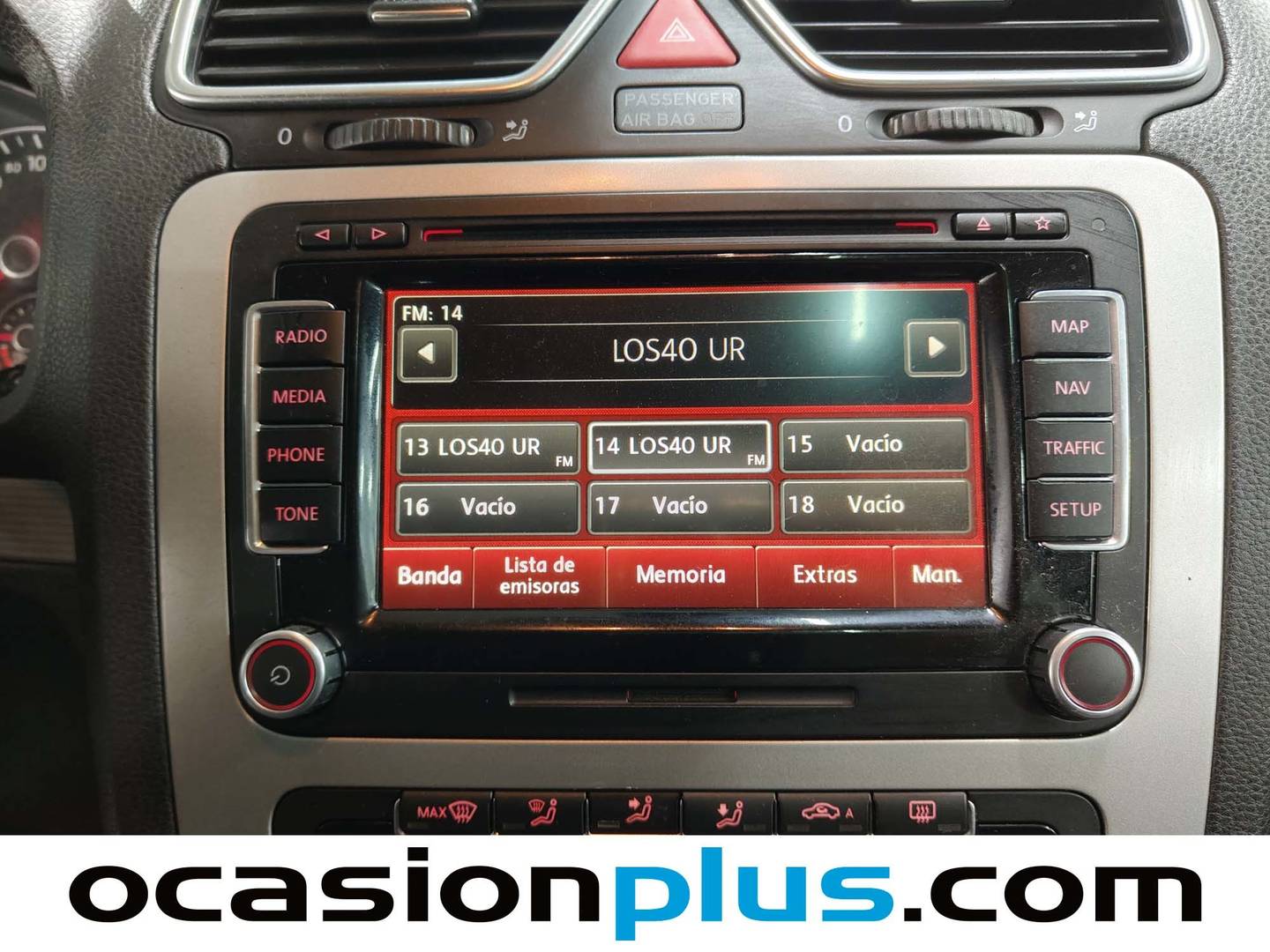 Foto Volkswagen Scirocco Volkswagen Scirocco 2.0 TDI BMT  Pack R-line (140 CV)