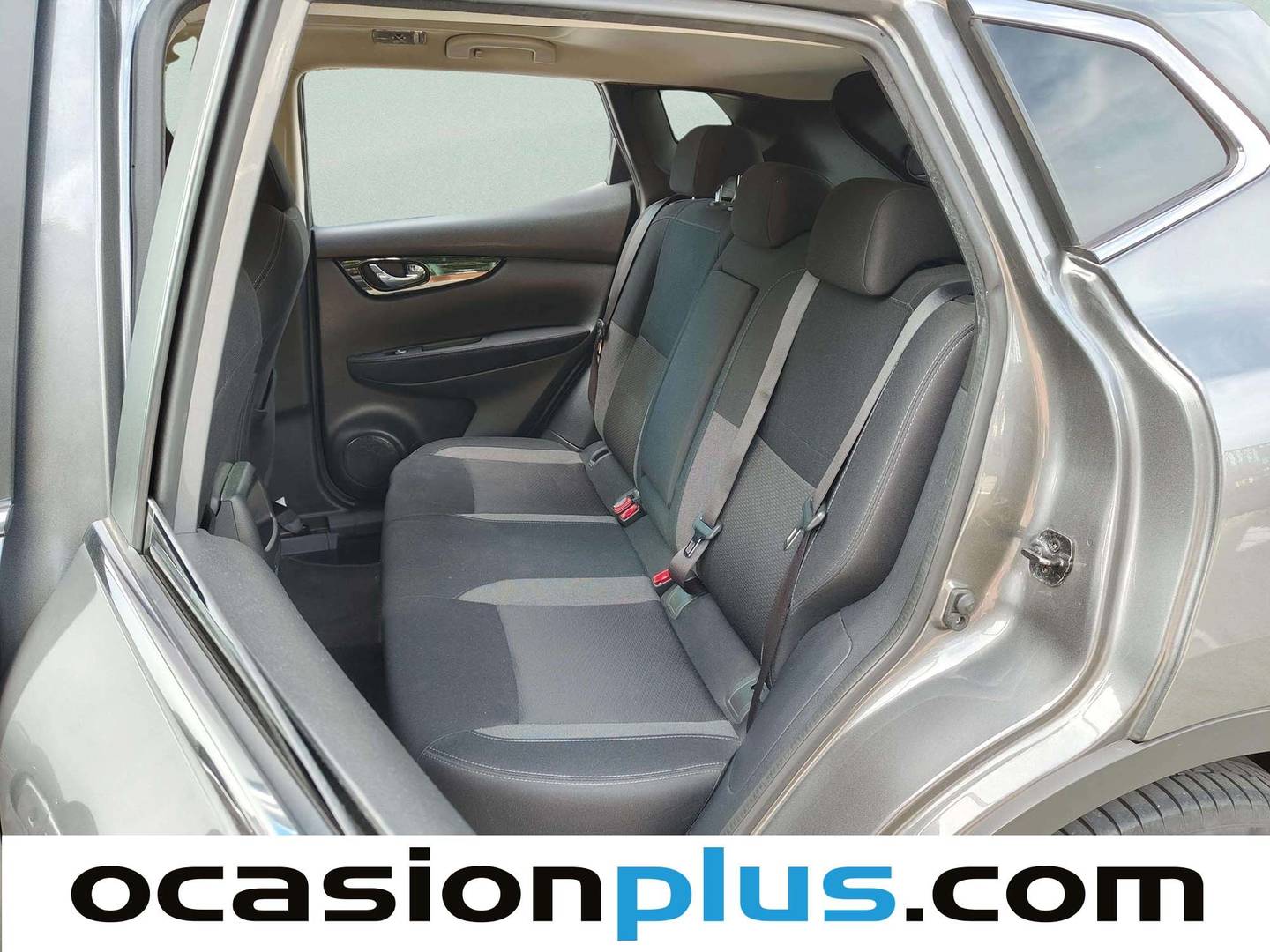 Foto asientos traseros Nissan QASHQAI Nissan Qashqai DIG-T 140 N-Connecta (140 CV)