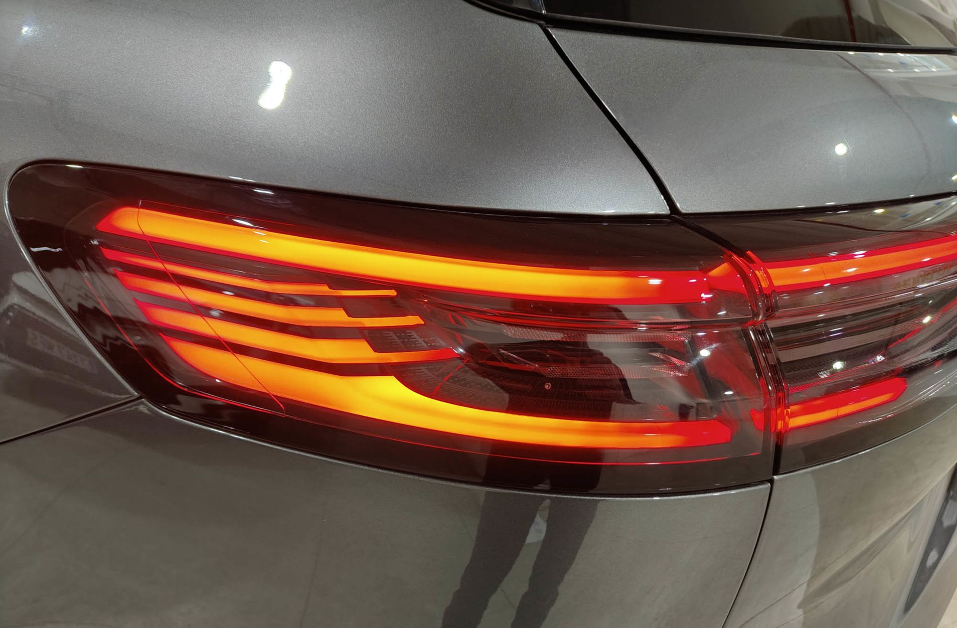 Geely Starray EM-i 1.5 PHEV Pro - foto 17