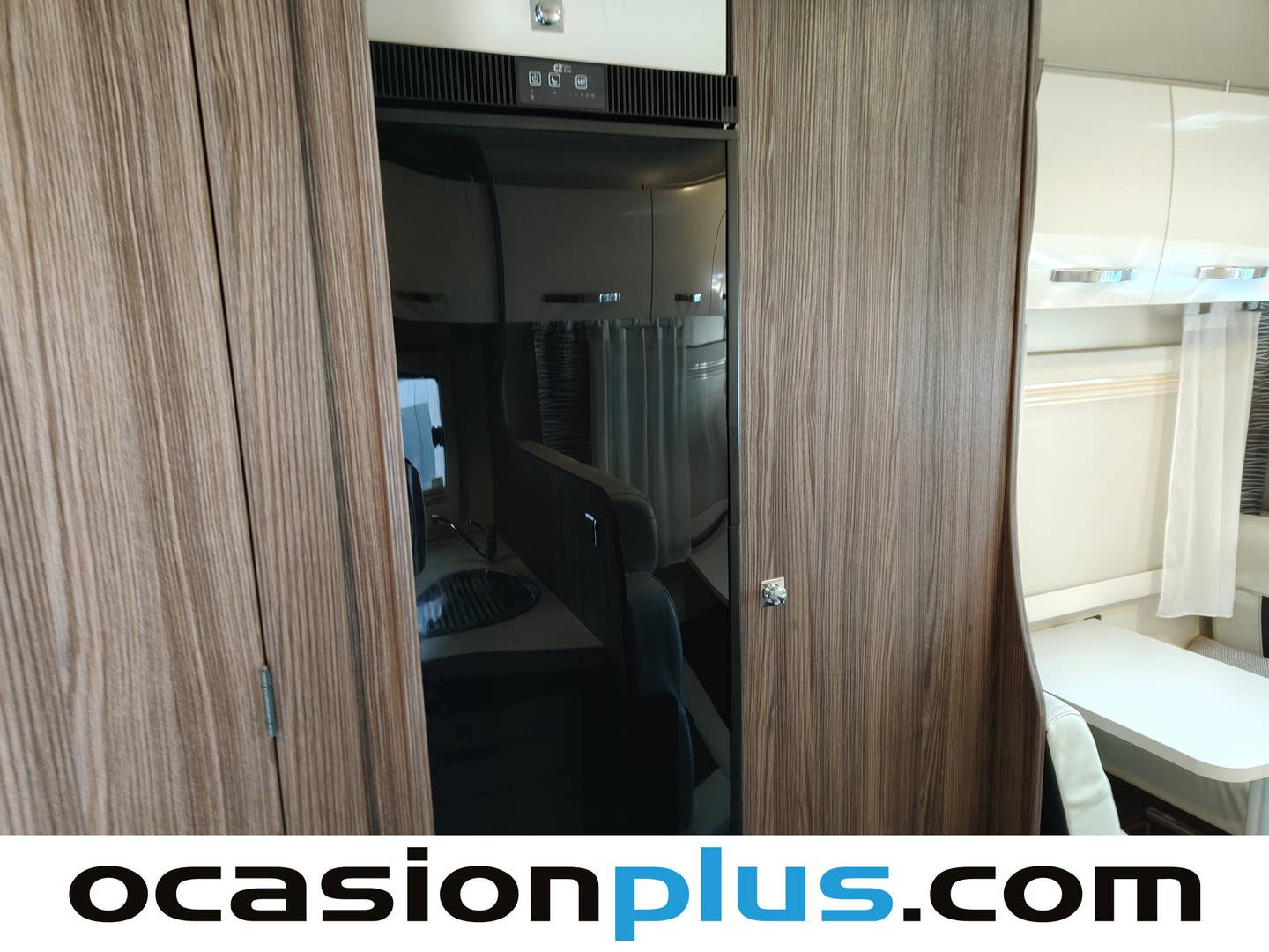 Benimar Sport 323 Benimar Sport 323 Design (150 CV) 7 Plazas diésel