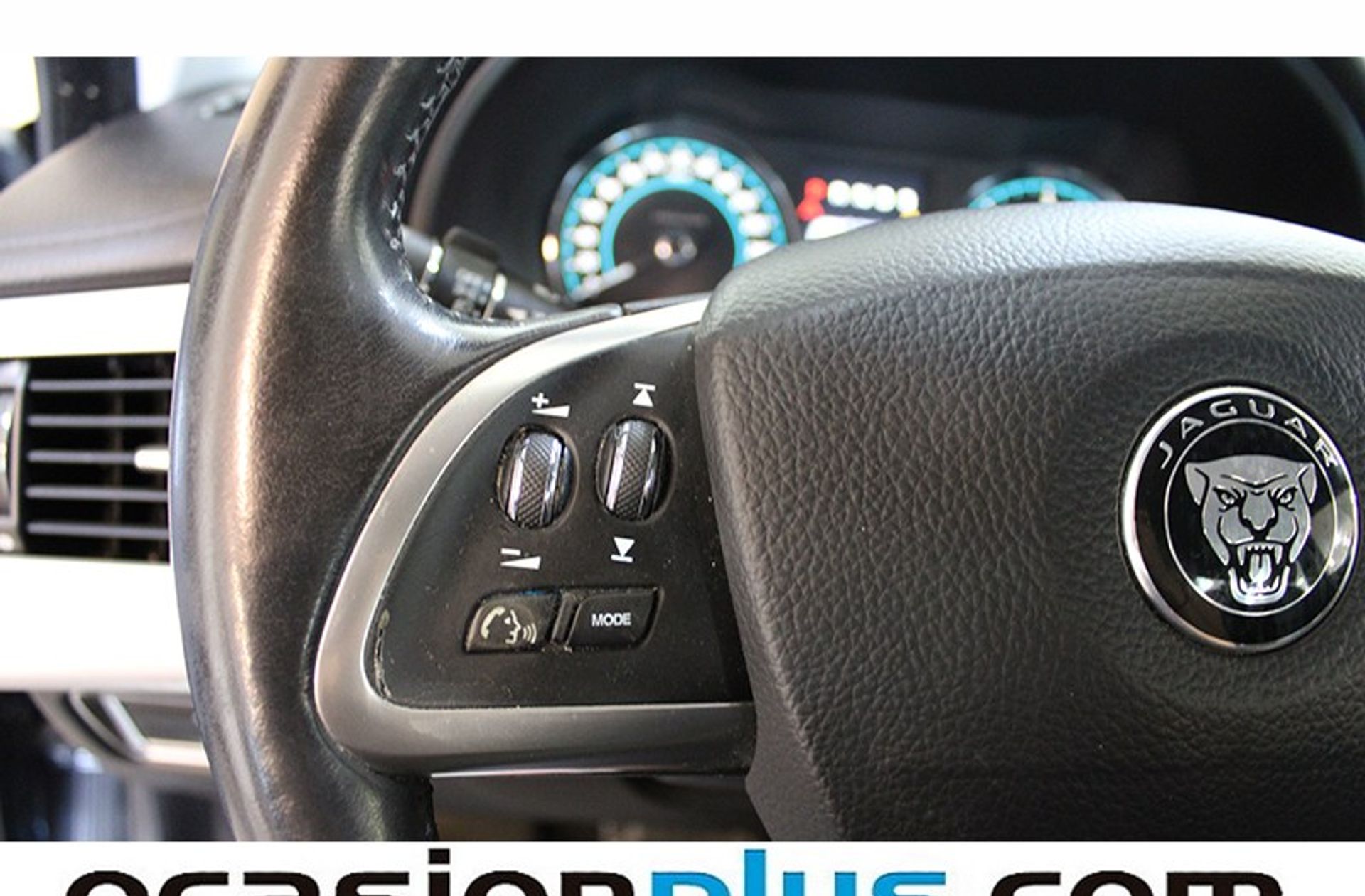 Jaguar XF 2.2 Diesel Luxury - foto 31