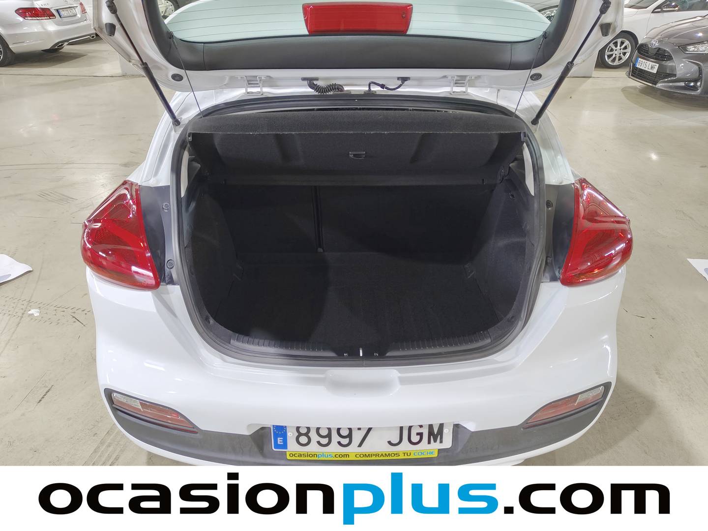 Fotos maletero KIA ProCeed Kia ProCeed 1.4 CVVT Concept (100 CV)