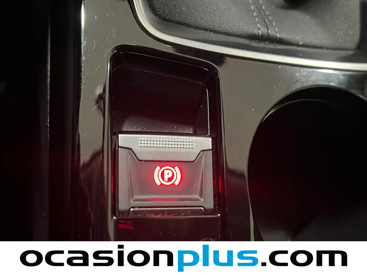 Foto Peugeot 2008 Peugeot 2008 BlueHDi 110 Allure (110 CV)