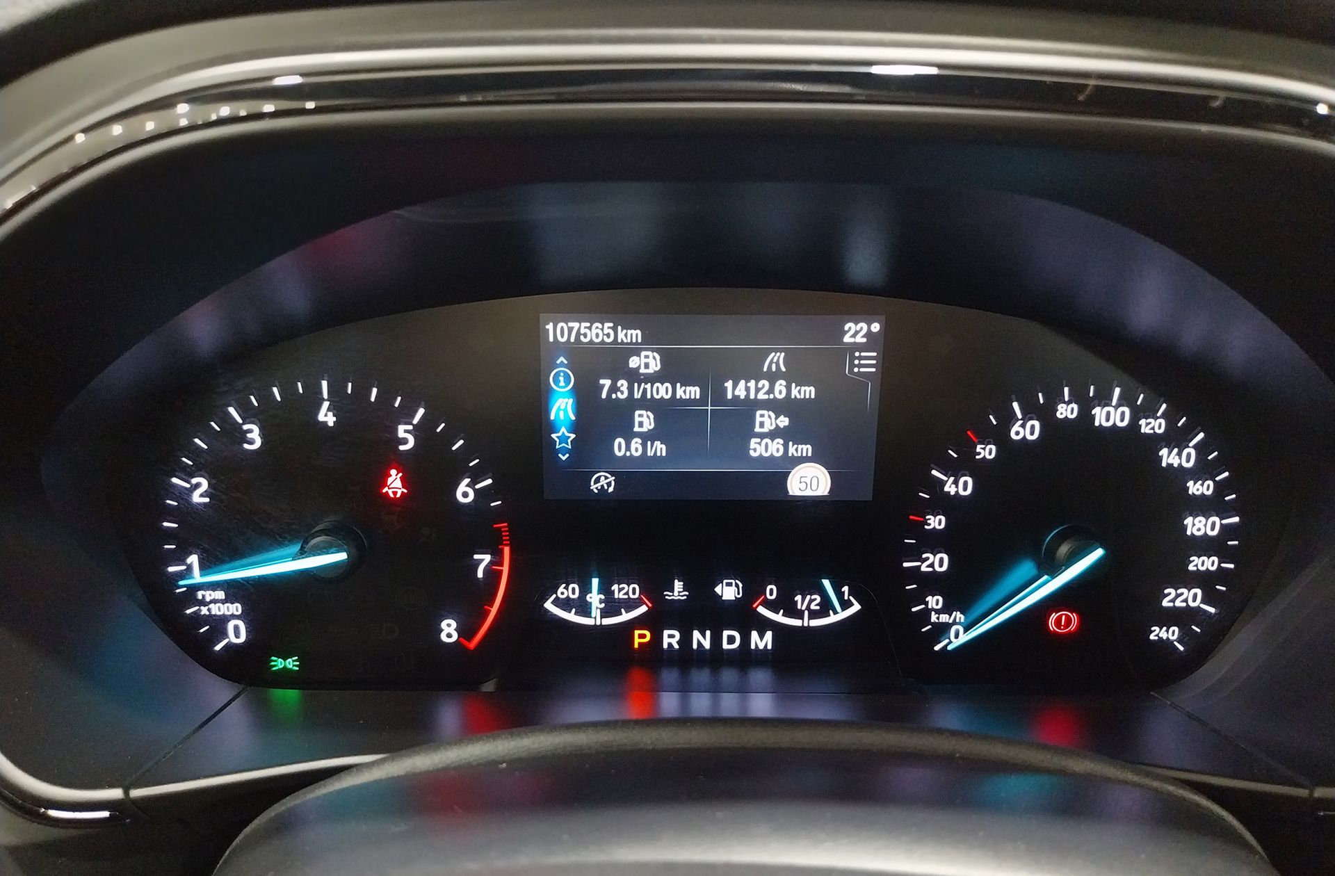 Ford Focus 1.0 EcoBoost MHEV ST-Line - foto 24