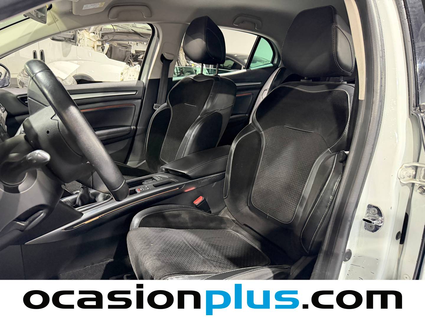 Foto asientos delanteros Renault Mégane Renault Megane Zen Energy TCe (130 CV)