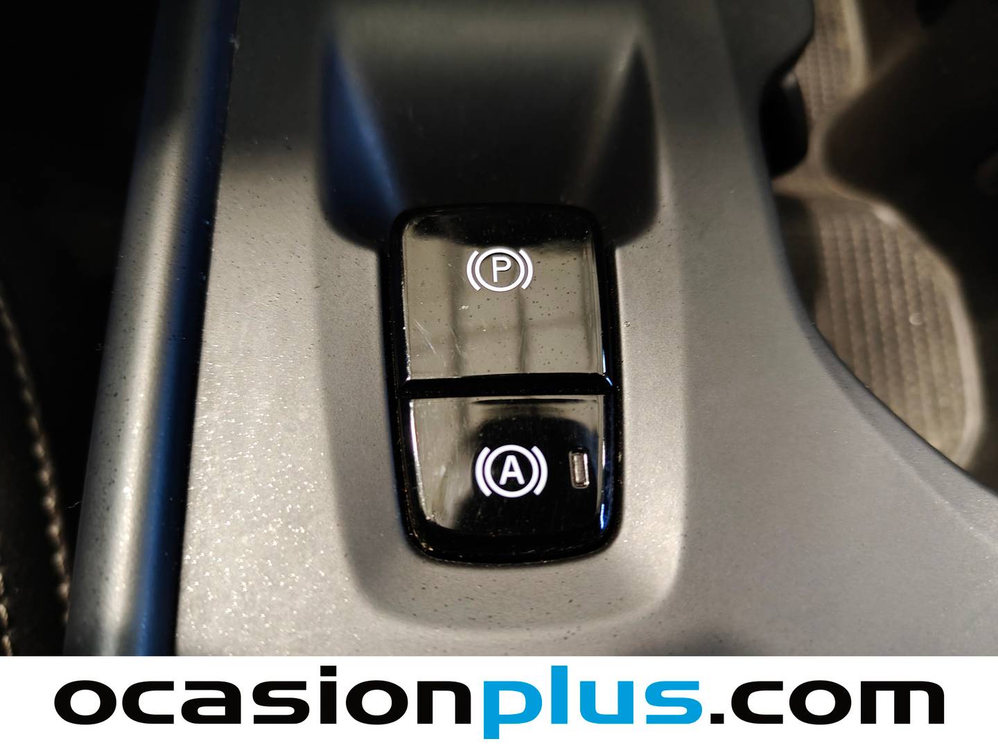 Acabados Volvo XC40 Volvo XC40 D3 Momentum Auto (150 CV)