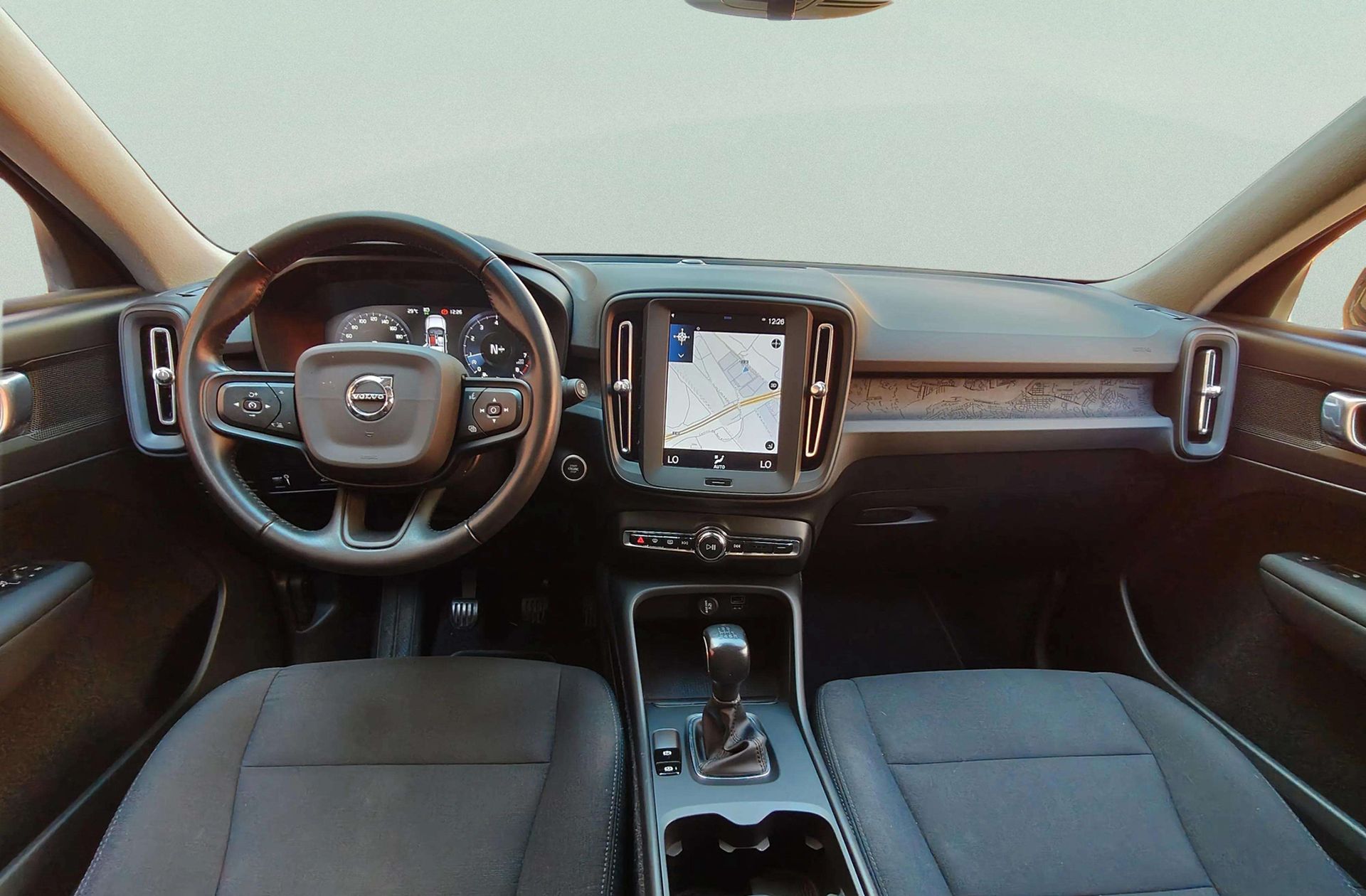 Volvo XC40 T3 Momentum Core - foto 6