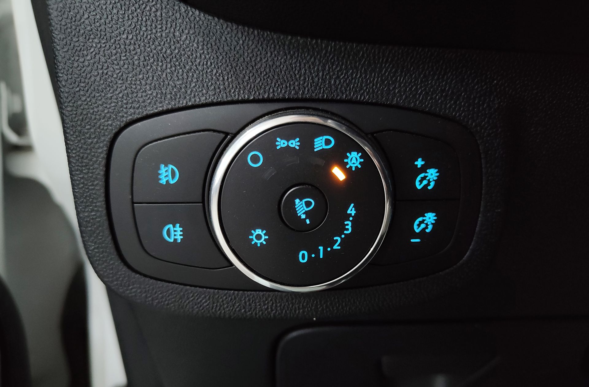Ford Fiesta 1.0 EcoBoost MHEV ST-Line - foto 11