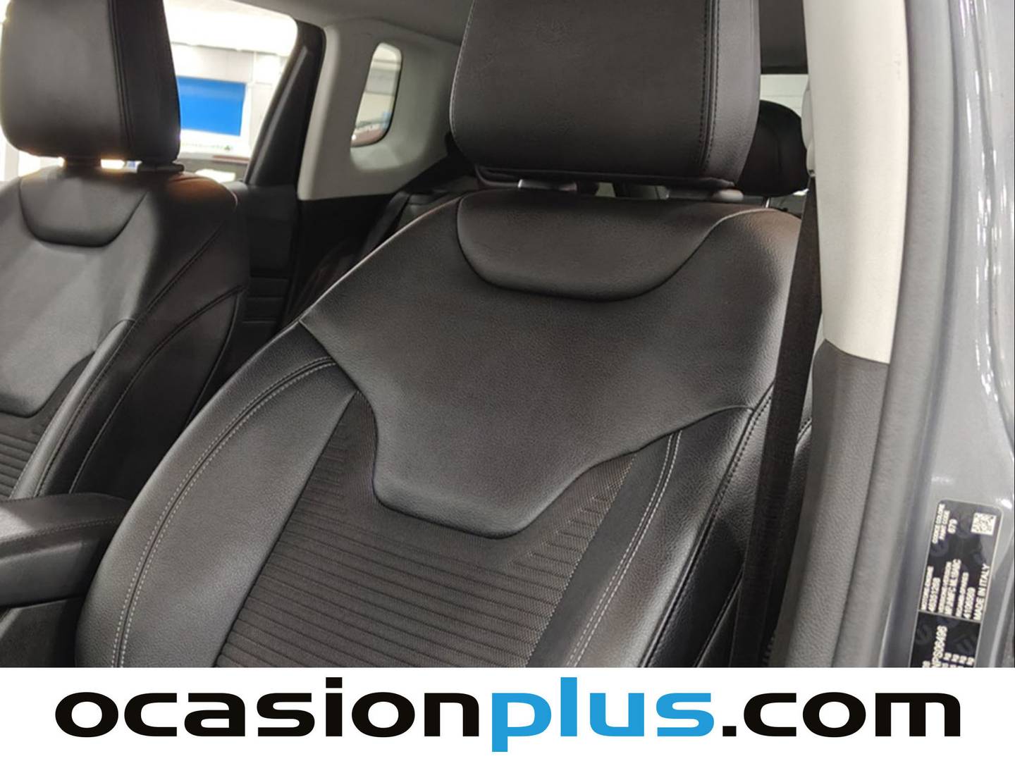 Extras y acabados del Jeep Compass Jeep Compass 1.3 Gse Night Eagle FWD MT (130 CV)