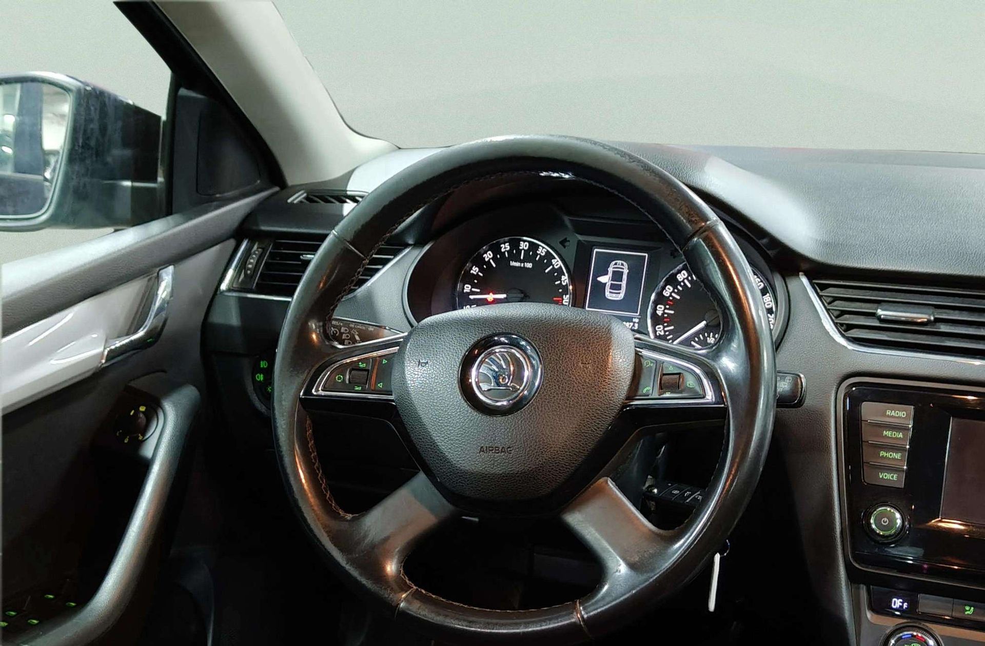 Škoda Octavia 2.0 TDI CR Ambition - foto 19
