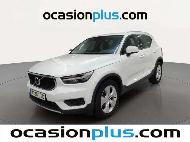 Volvo XC40 T2 Momentum Core (129 CV) de segunda mano
