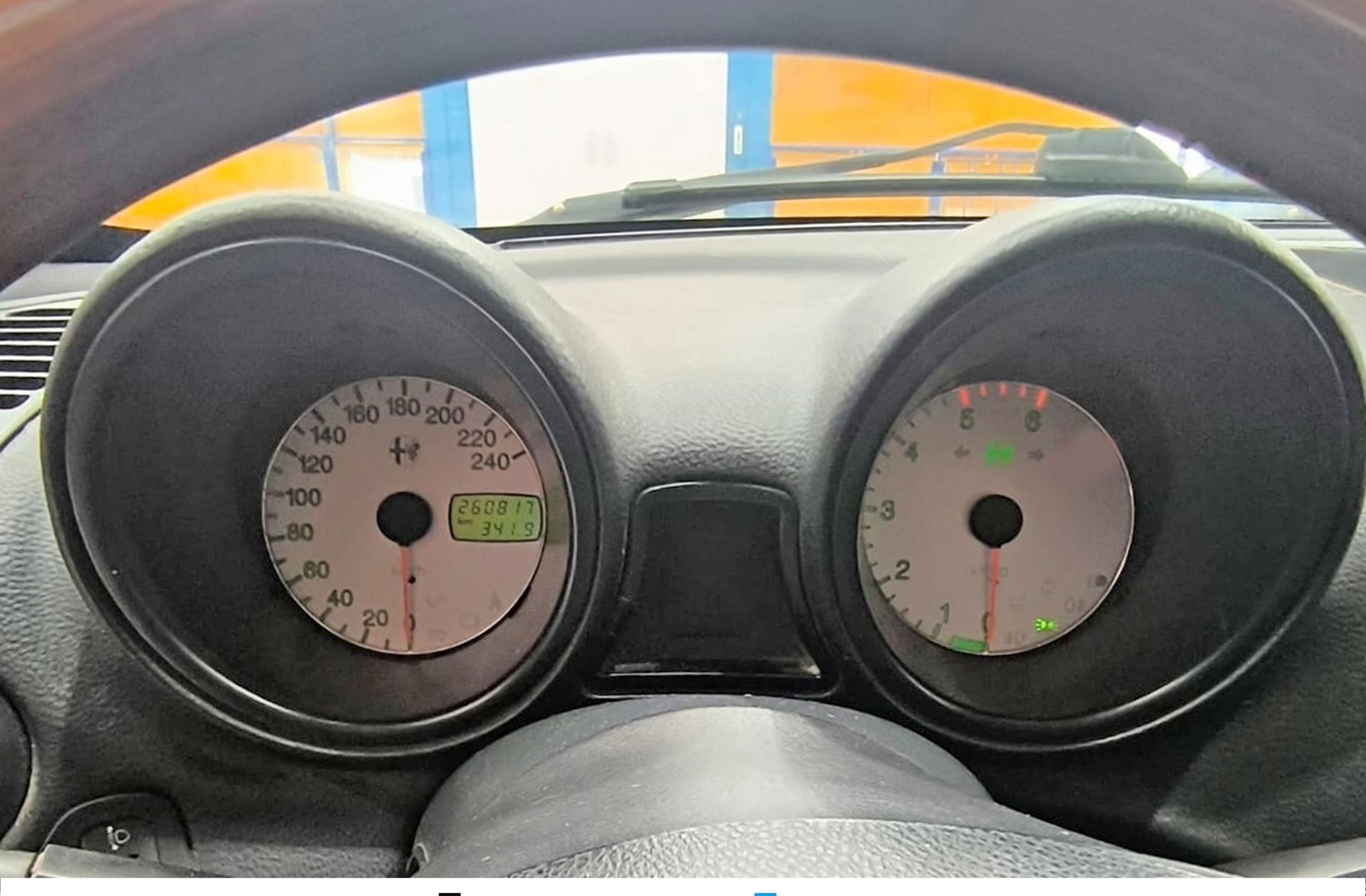 Alfa Romeo 156 1.9 JTD - foto 17