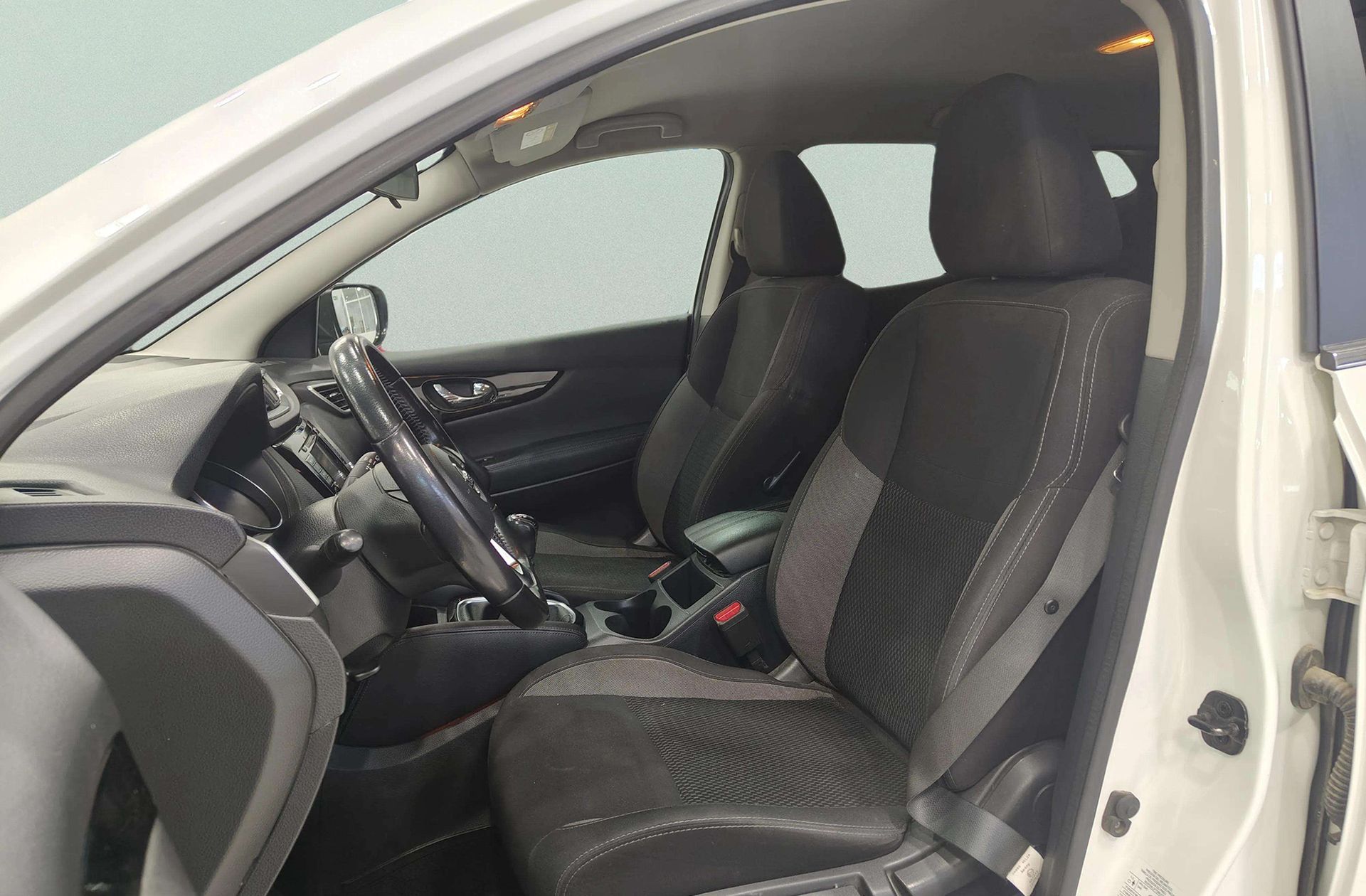 Nissan Qashqai dCi 115 Acenta - foto 9