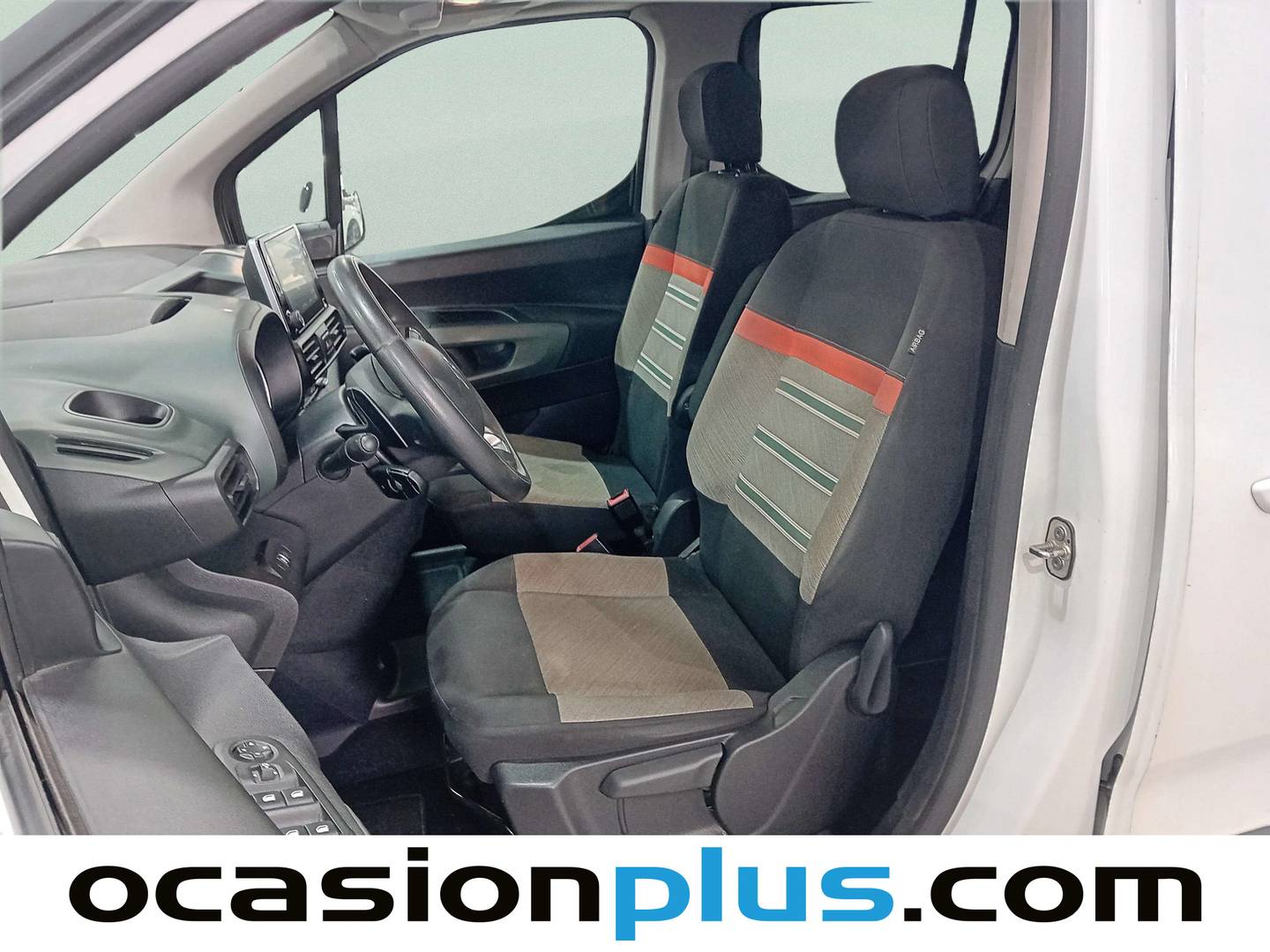 Foto asientos traseros Citroën Berlingo Citroën Berlingo BlueHDi 130 S&S Talla M Shine EAT8 (130 CV) 7 Plazas